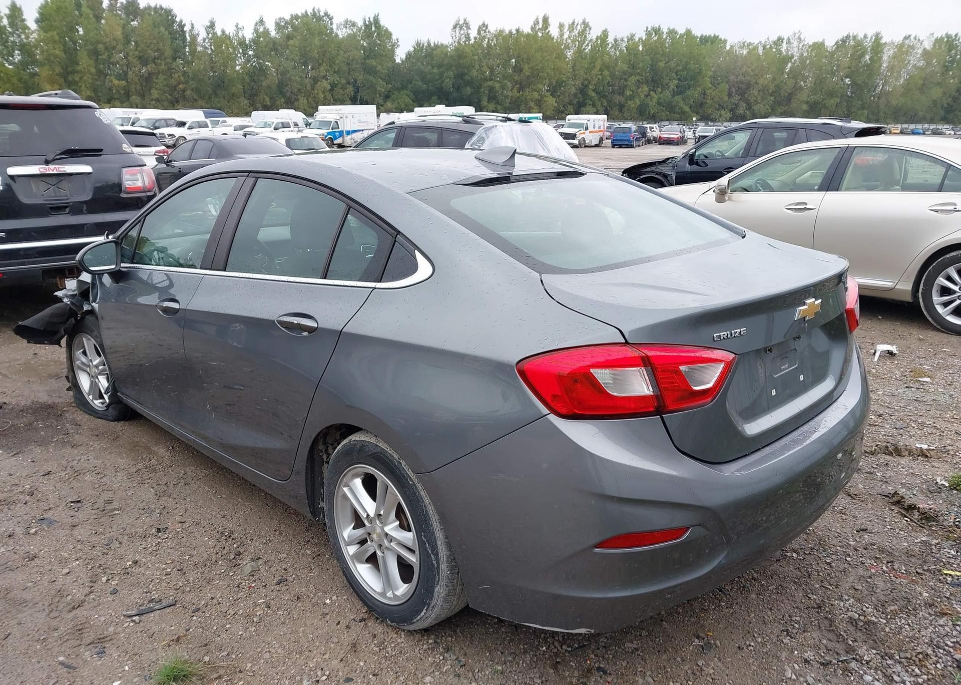 2018 CHEVROLET CRUZE LT AUTO