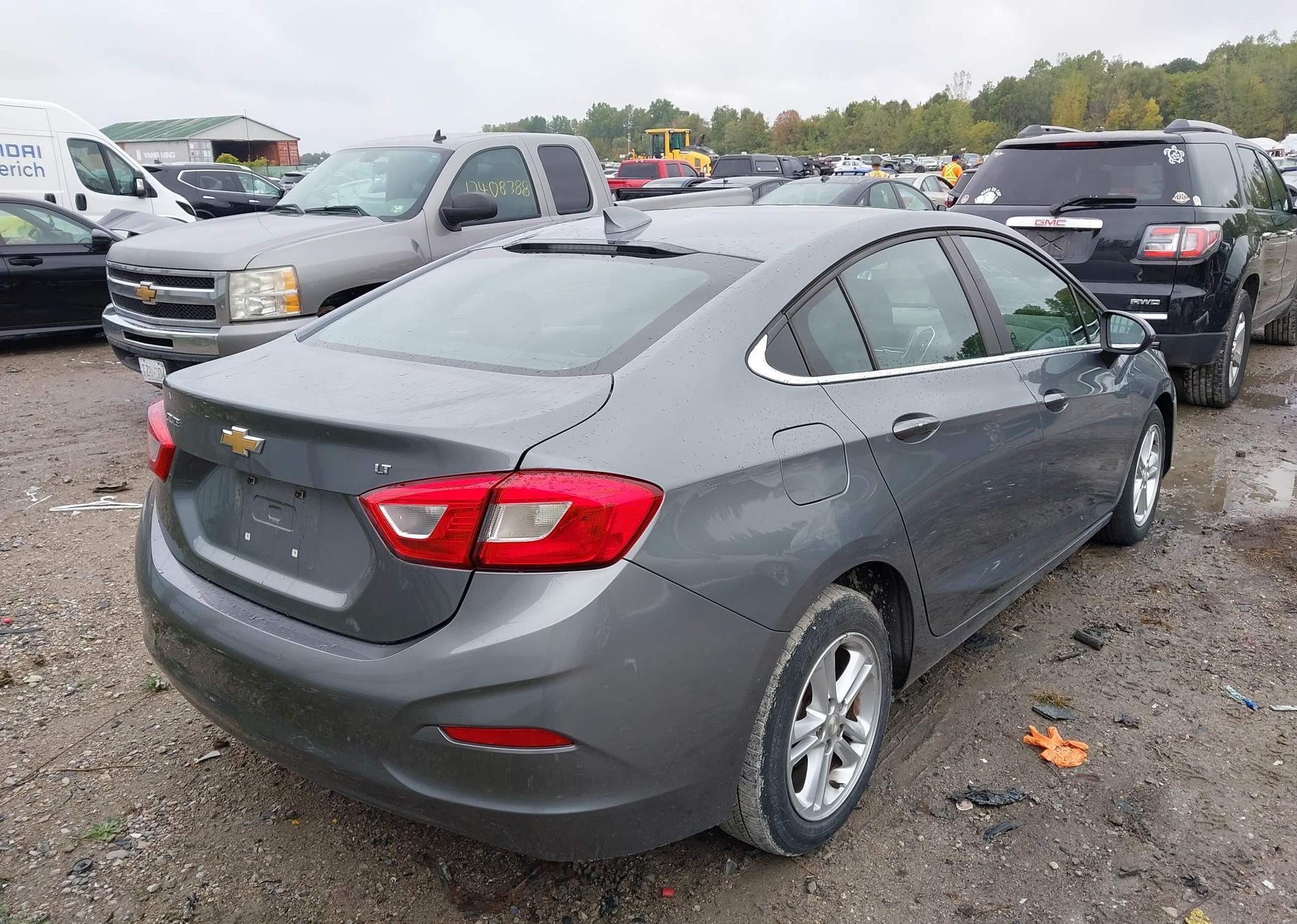 2018 CHEVROLET CRUZE LT AUTO