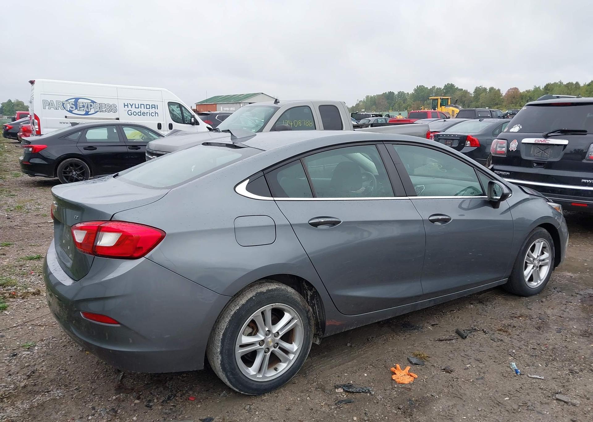 2018 CHEVROLET CRUZE LT AUTO