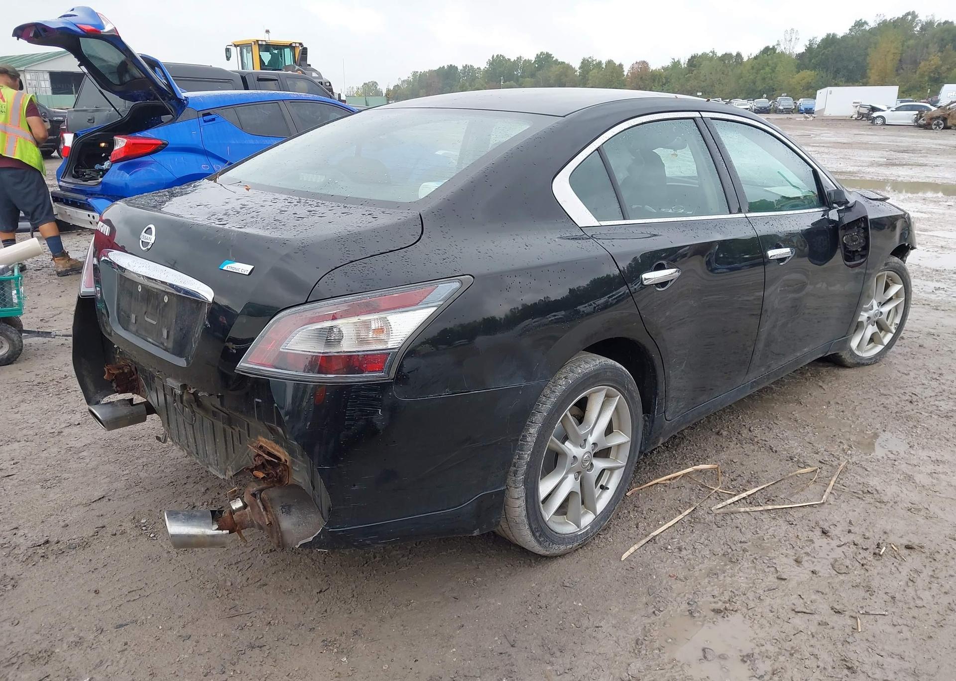 2012 NISSAN MAXIMA SV