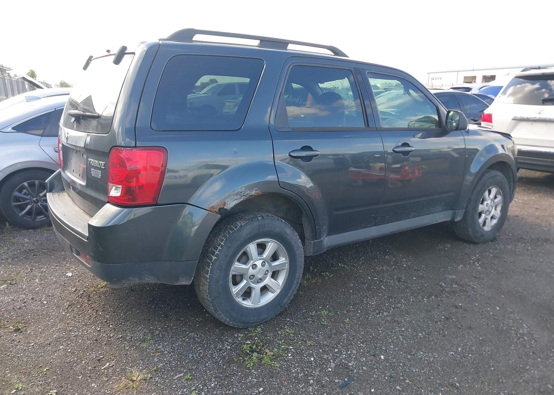 2009 MAZDA TRIBUTE I
