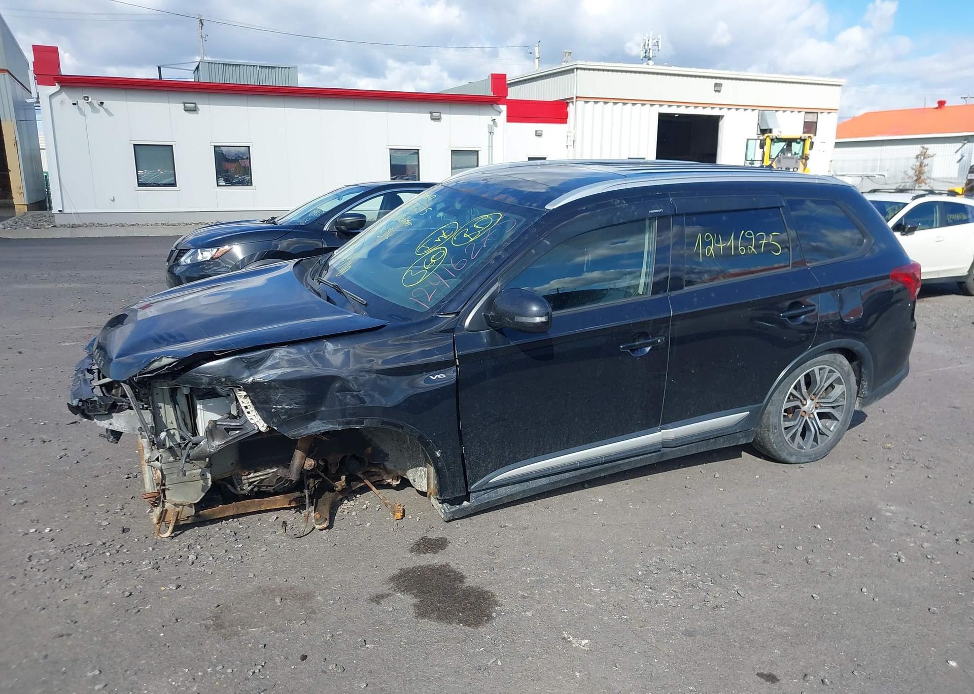 2016 MITSUBISHI OUTLANDER SE