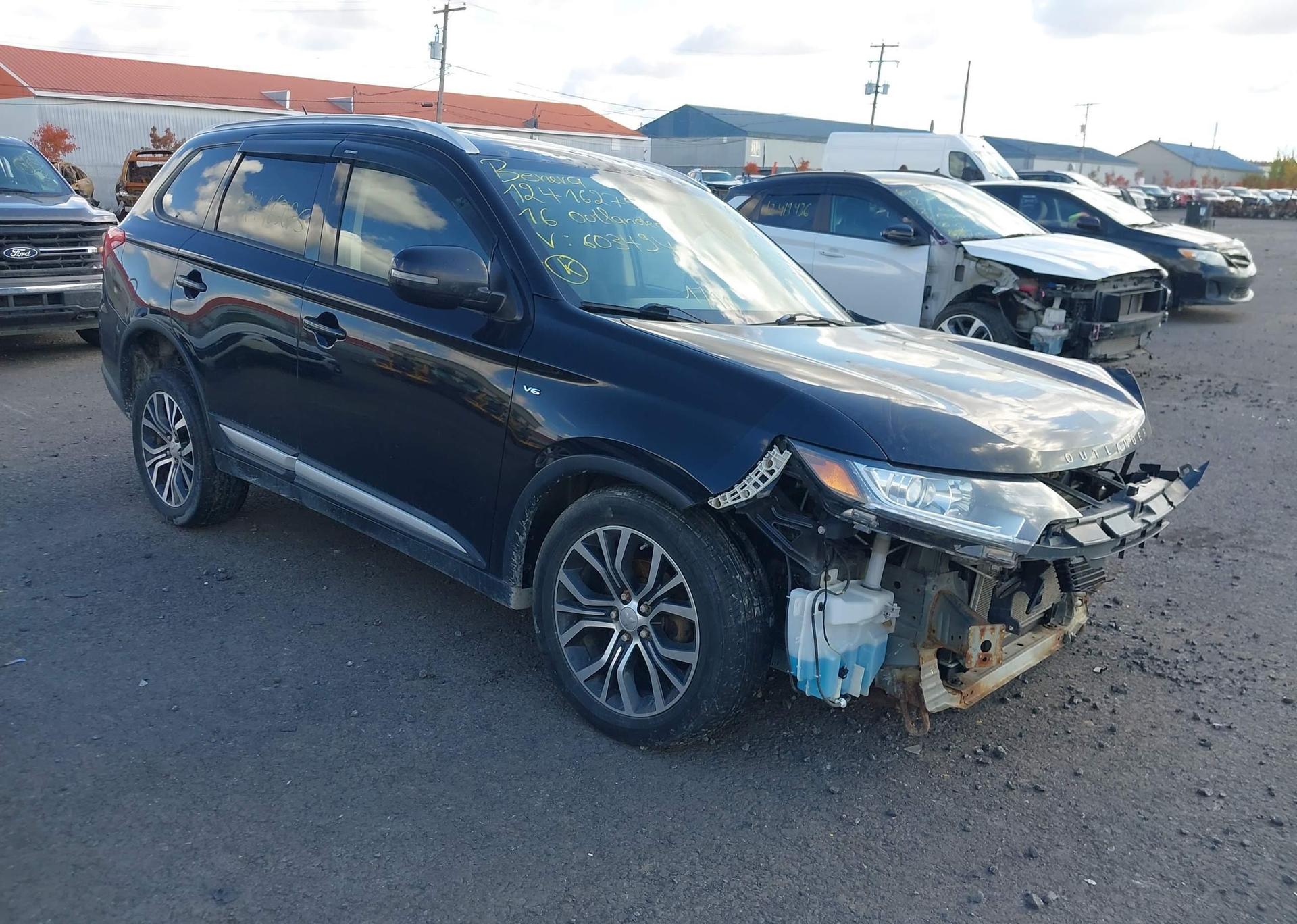 2016 MITSUBISHI OUTLANDER SE