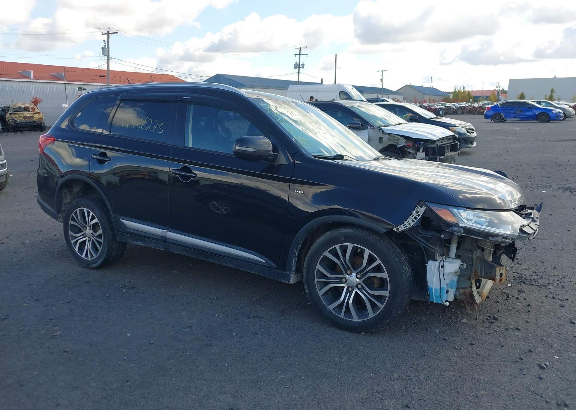 2016 MITSUBISHI OUTLANDER SE