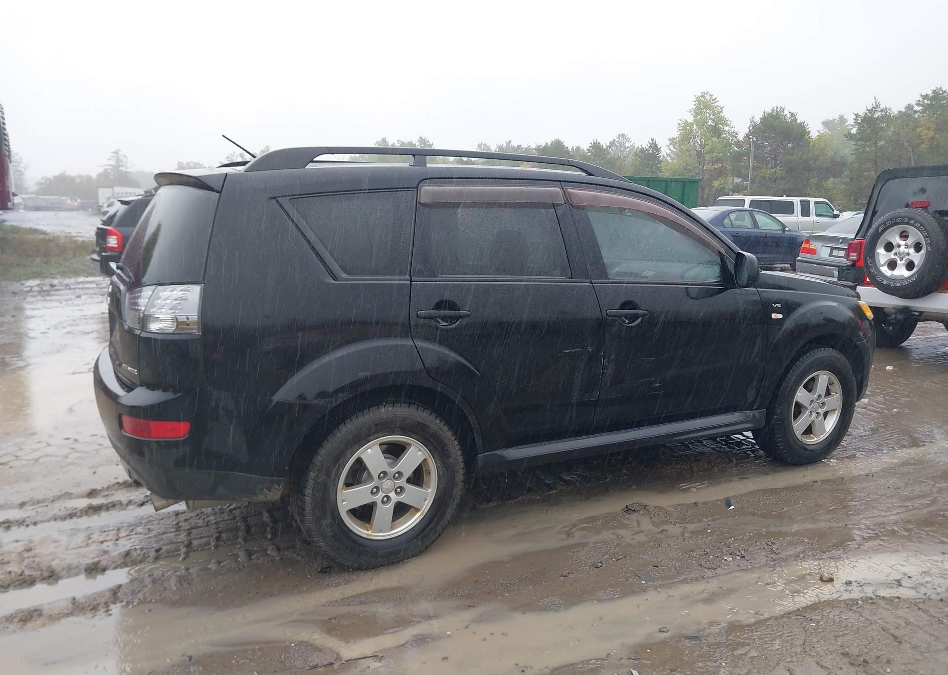 2009 MITSUBISHI outlander