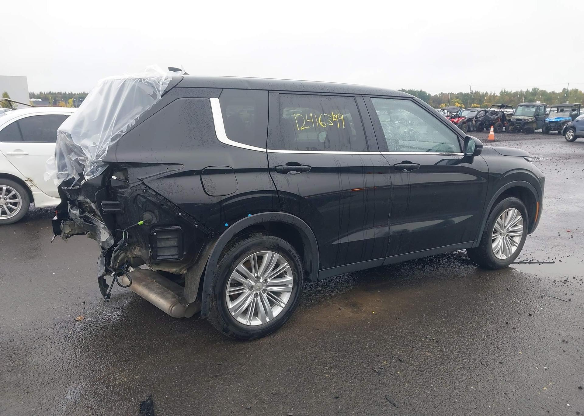 2024 MITSUBISHI OUTLANDER ES