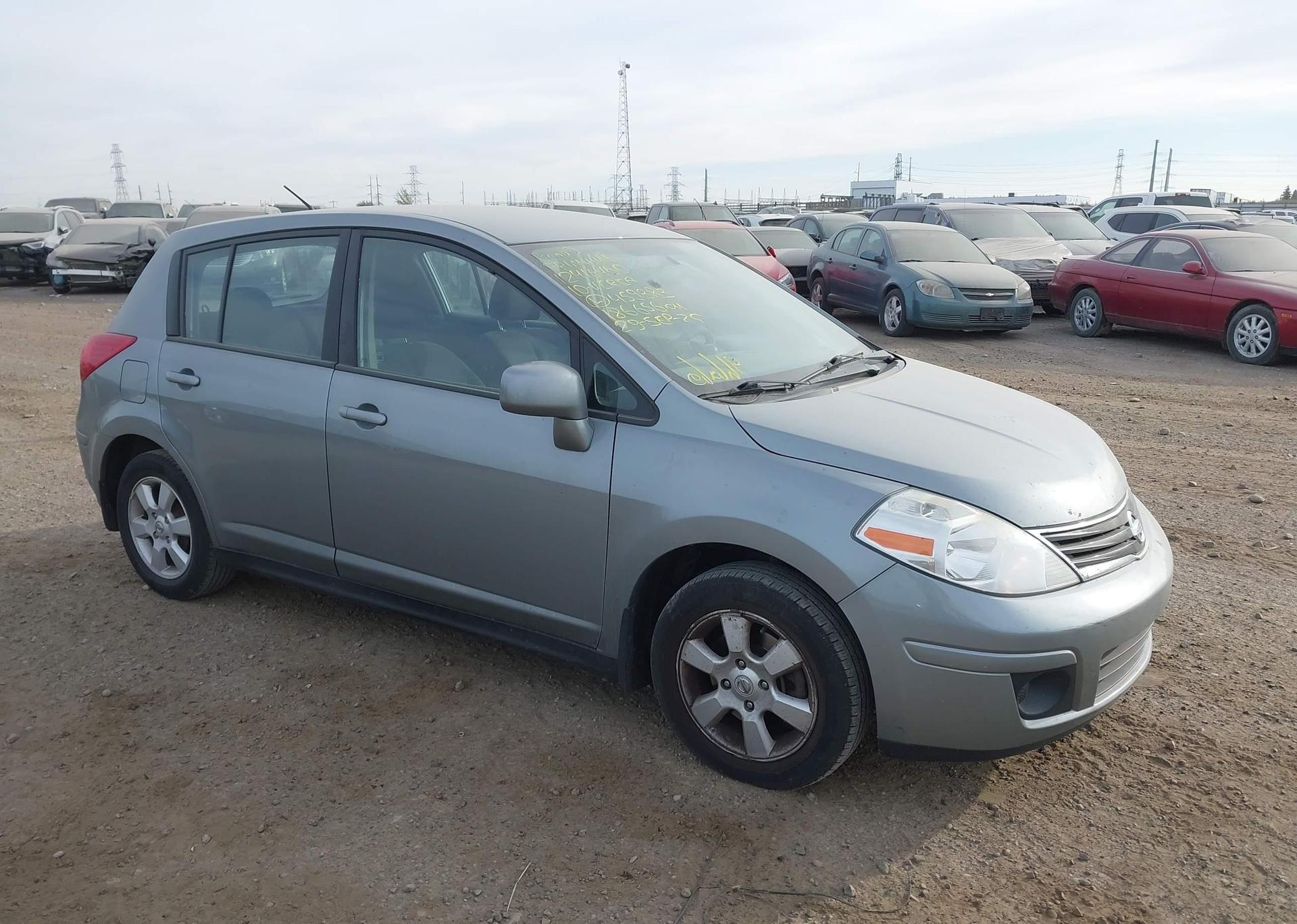 2010 NISSAN VERSA 1.8SL