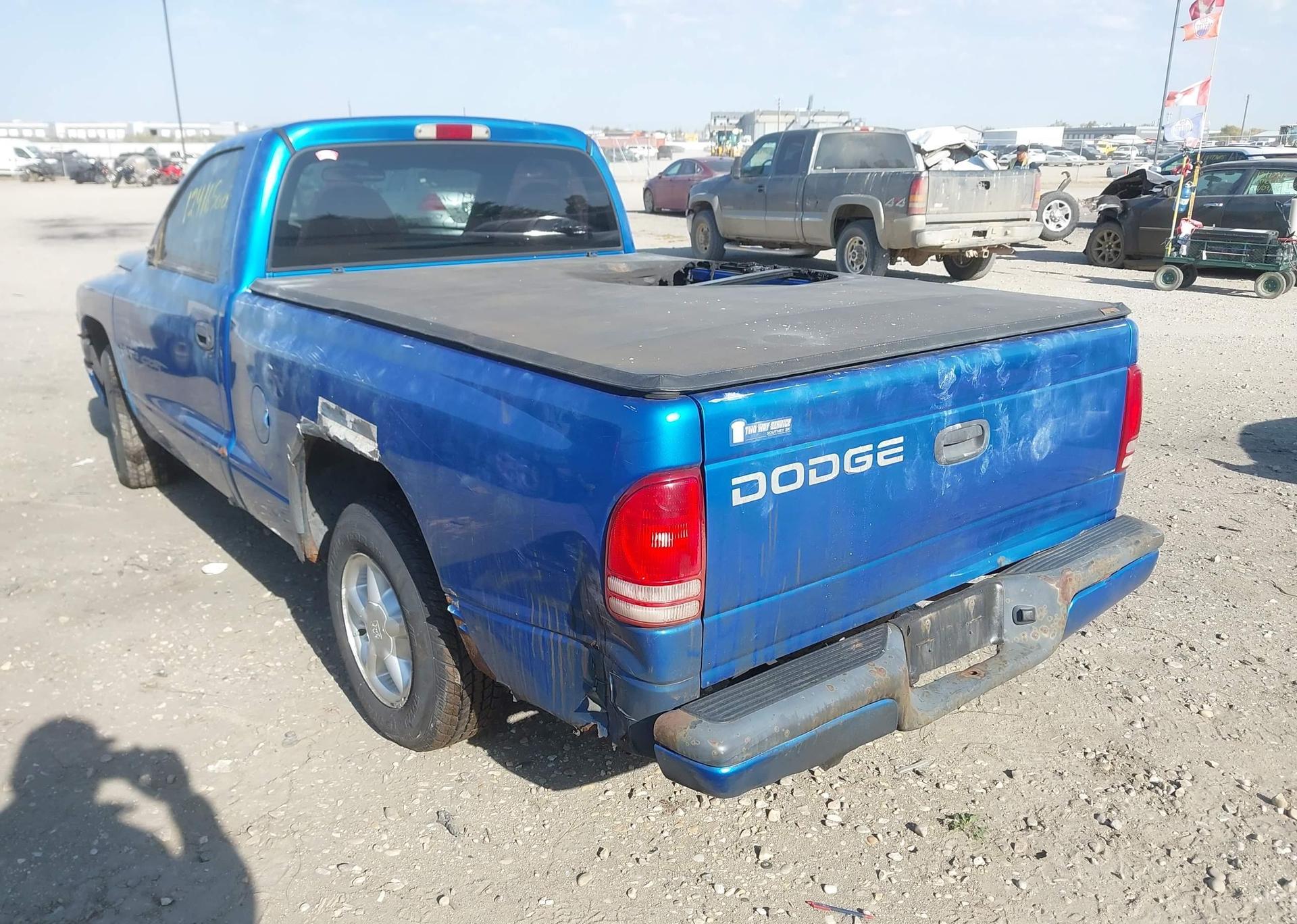 1999 DODGE DAKOTA SLT