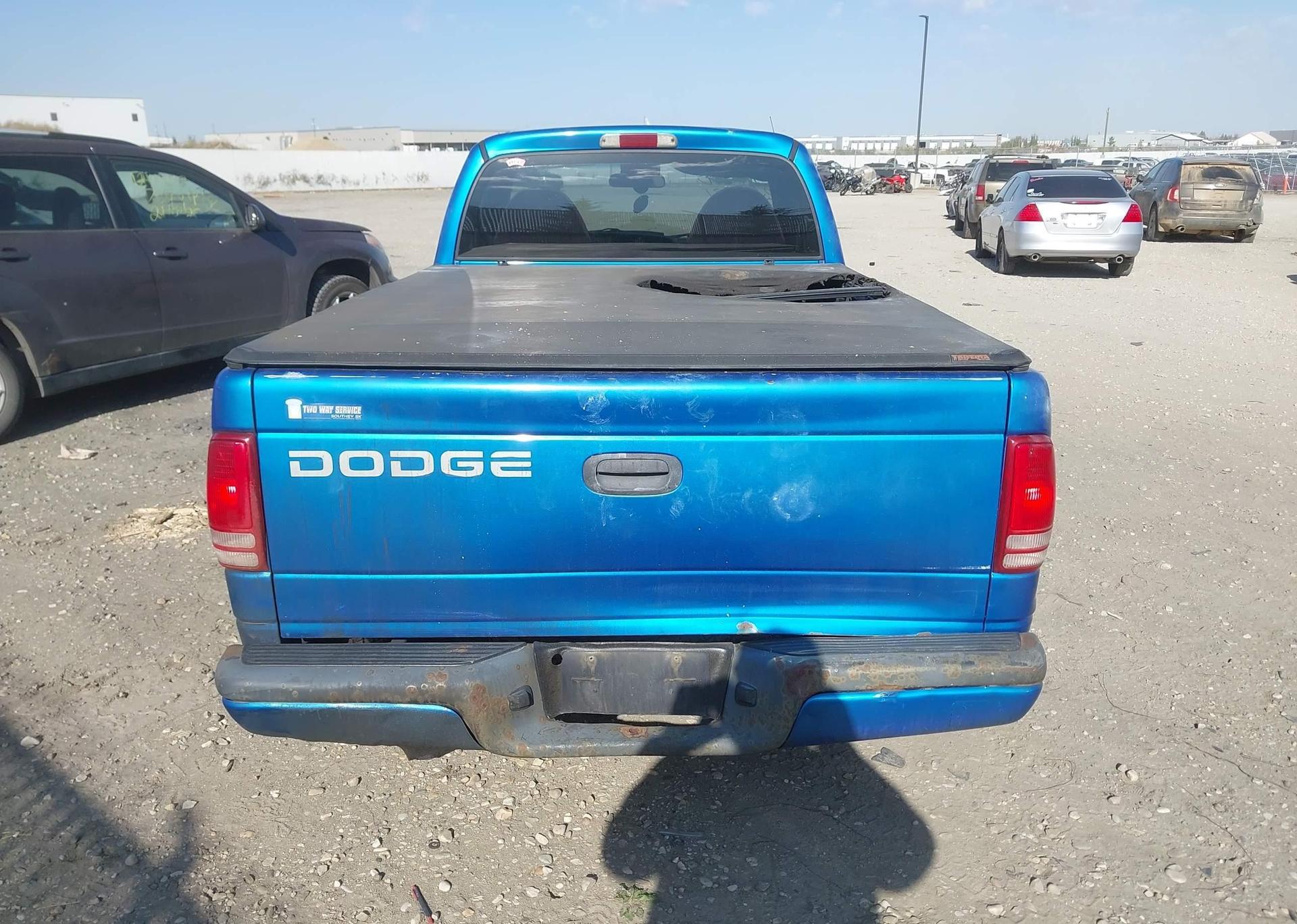 1999 DODGE DAKOTA SLT