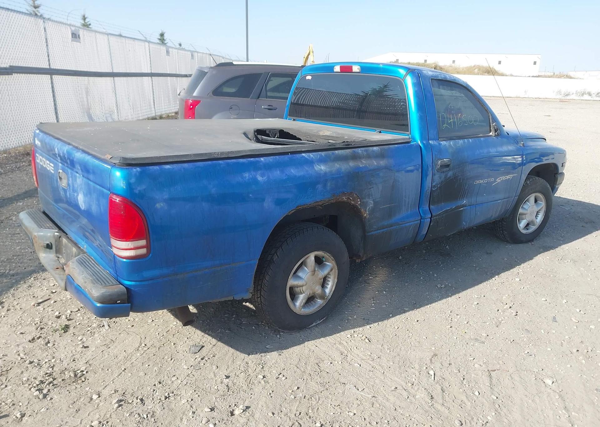 1999 DODGE DAKOTA SLT