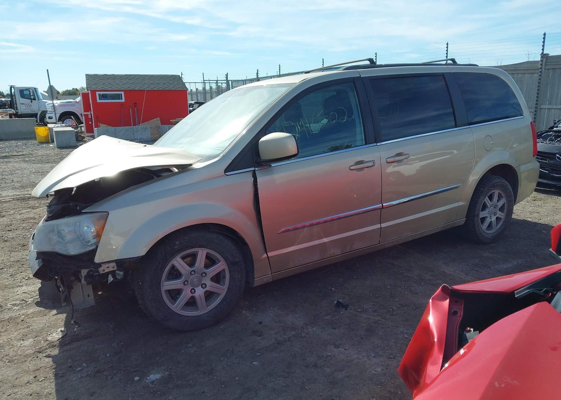 2011 CHRYSLER TOWN & COUNTRY TOURING
