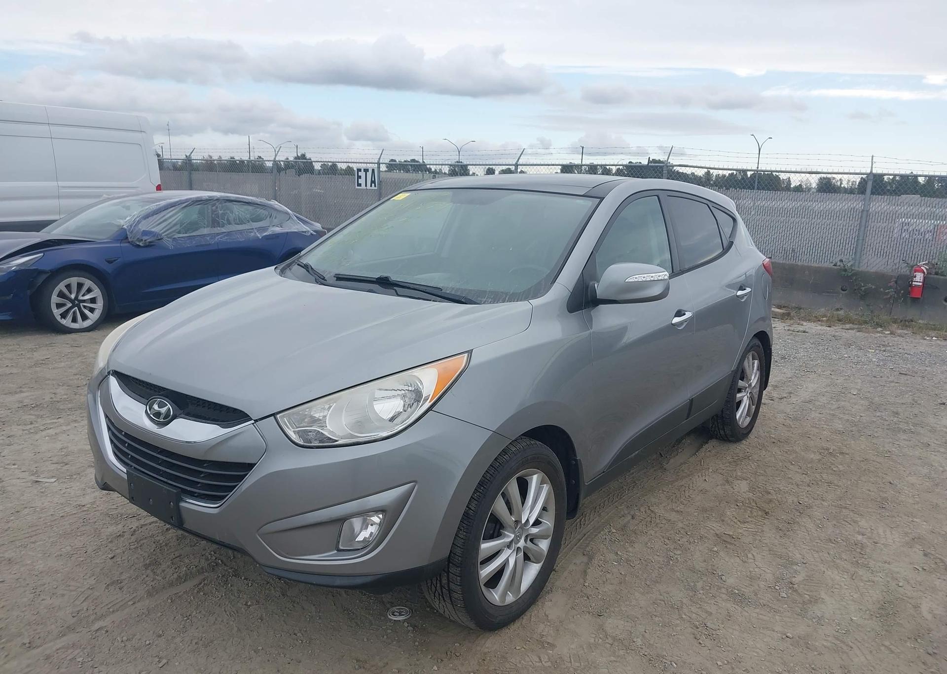 2010 HYUNDAI TUCSON LIMITED