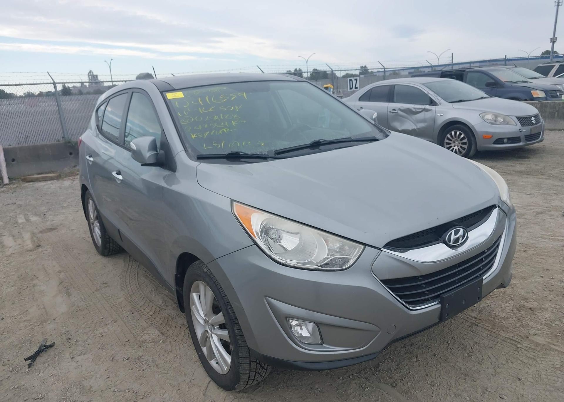 2010 HYUNDAI TUCSON LIMITED