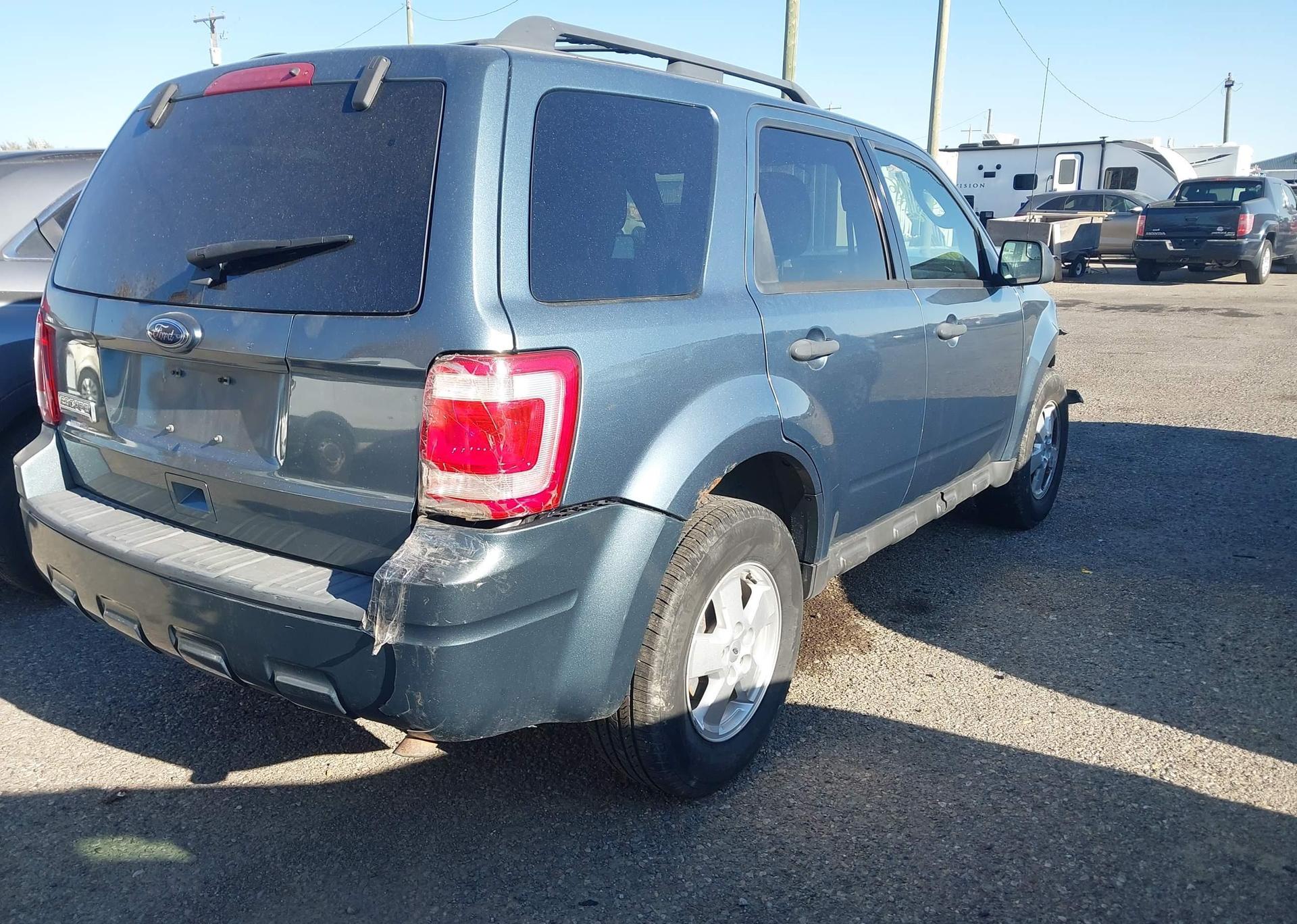 2010 FORD ESCAPE XLT