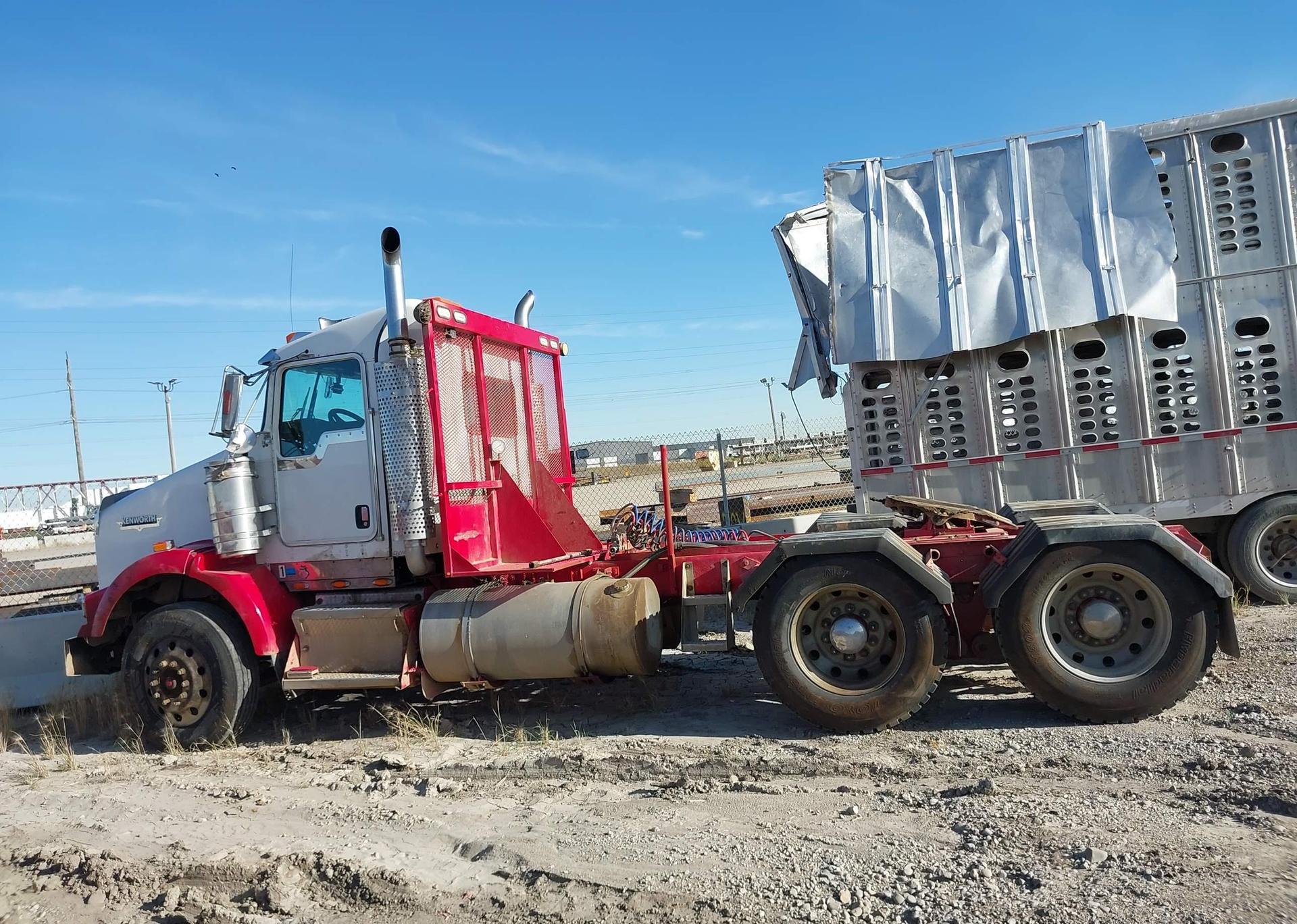 2005 KENWORTH CONSTRUCTION T800