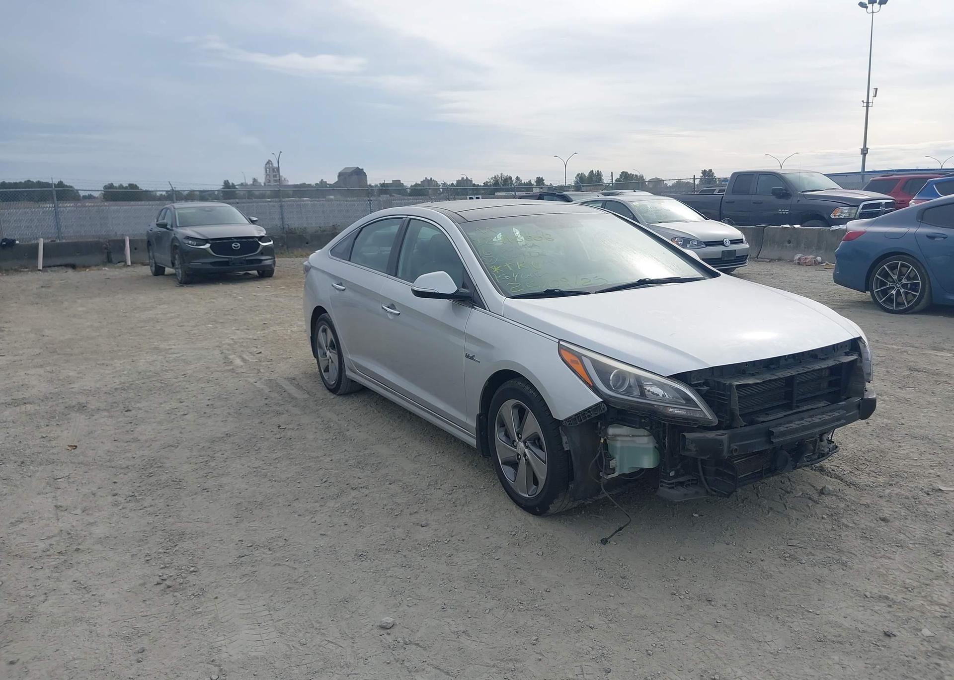 2016 HYUNDAI SONATA HYBRID LIMITED
