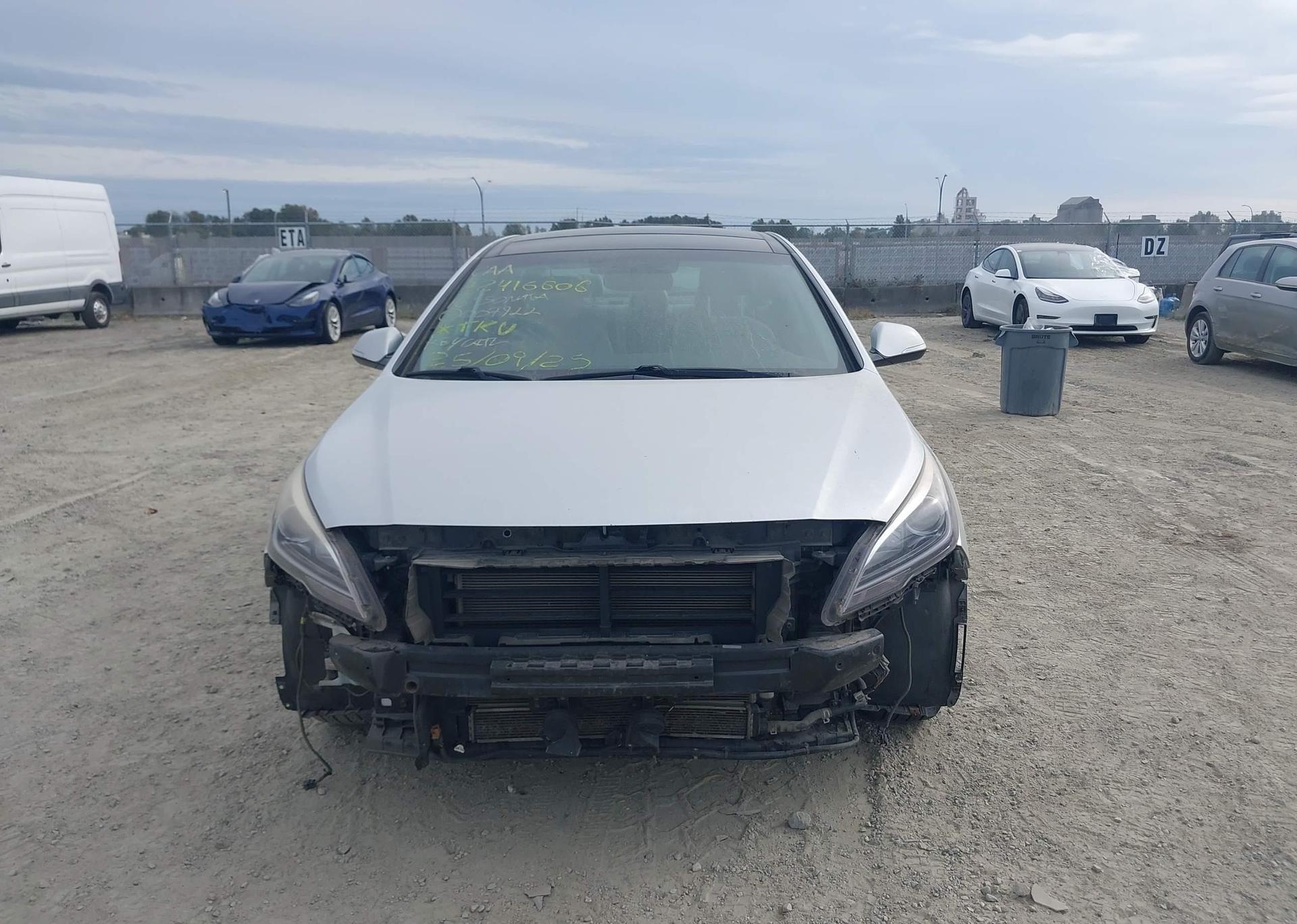 2016 HYUNDAI SONATA HYBRID LIMITED