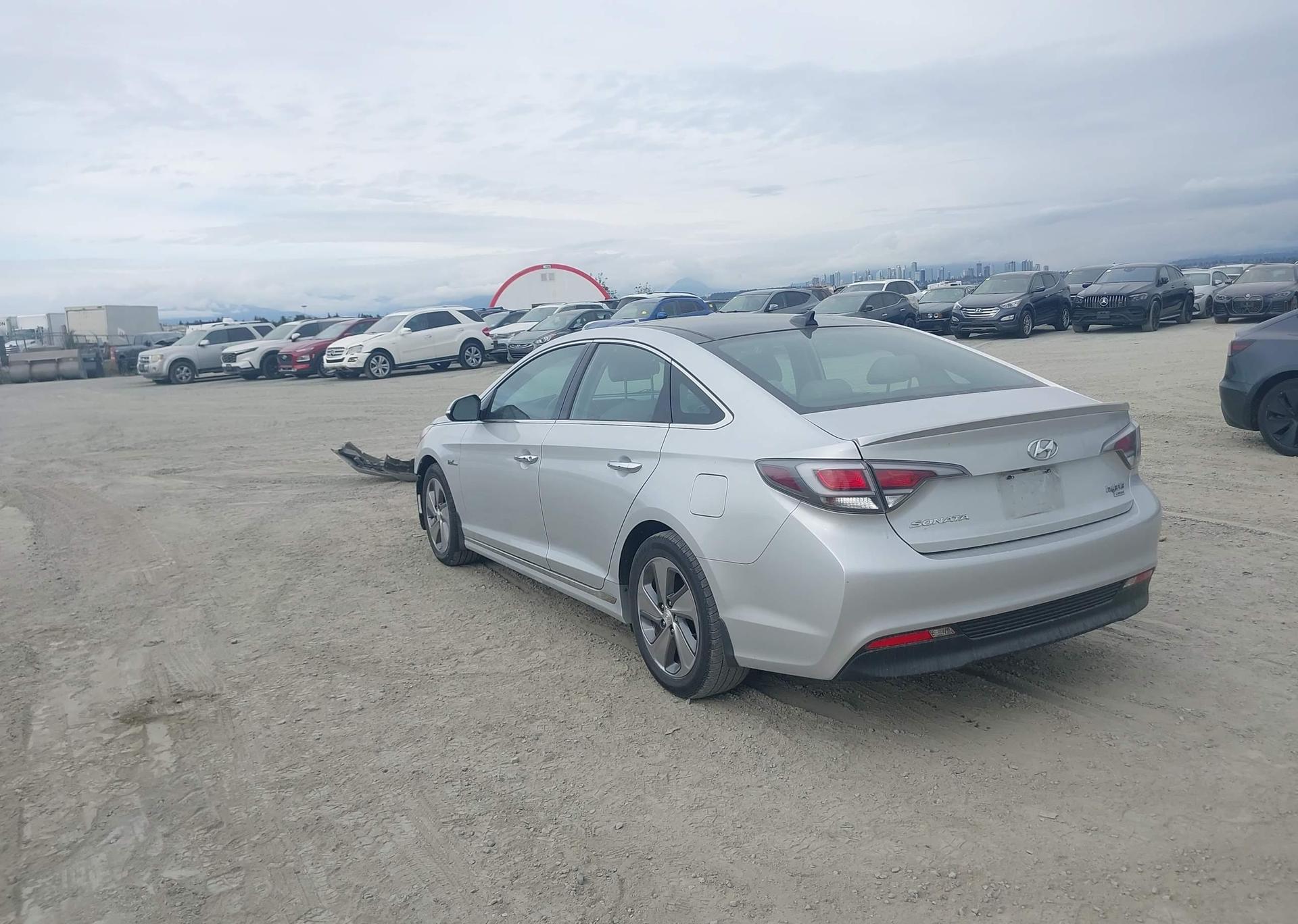 2016 HYUNDAI SONATA HYBRID LIMITED