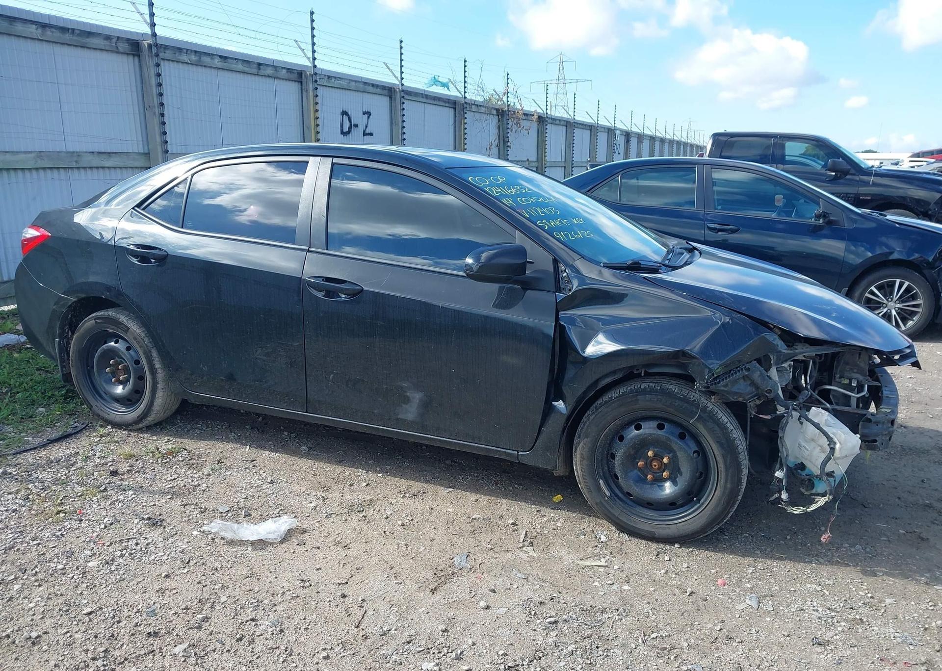 2014 TOYOTA COROLLA LE