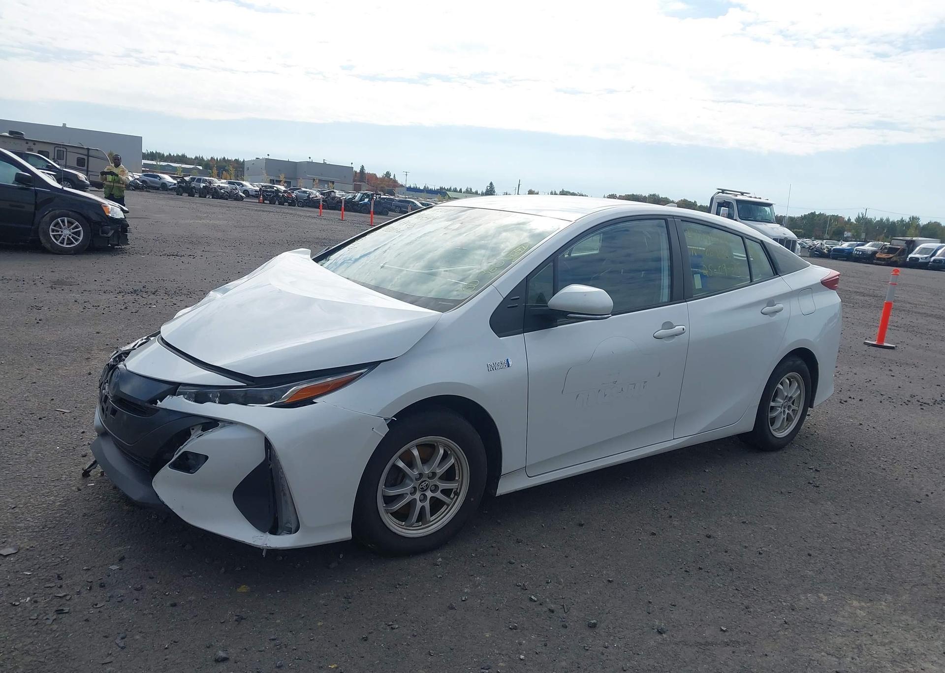 2021 TOYOTA PRIUS PRIME LE