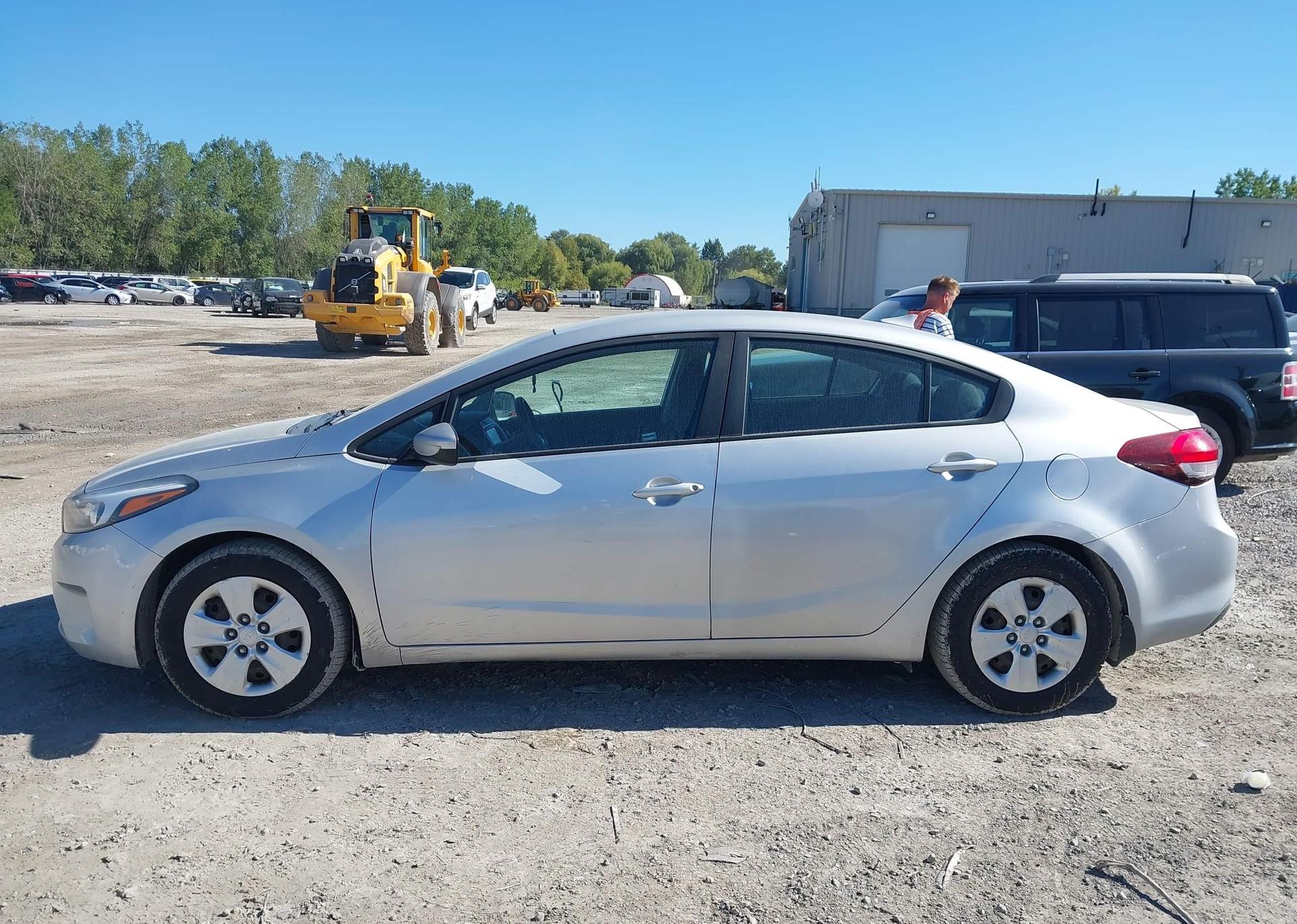 2017 KIA FORTE EX
