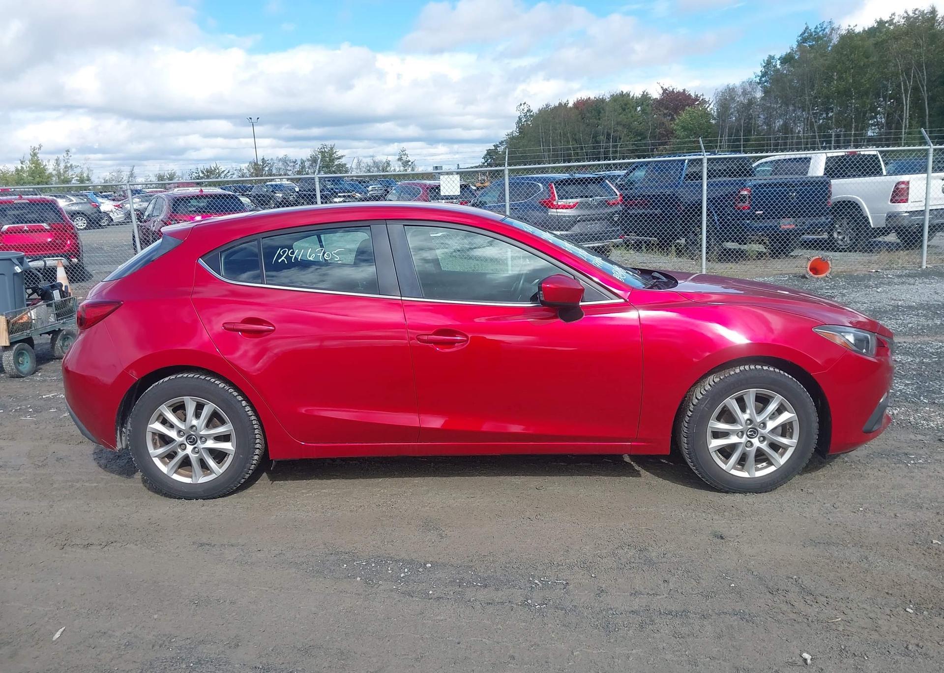 2016 MAZDA MAZDA3 GS