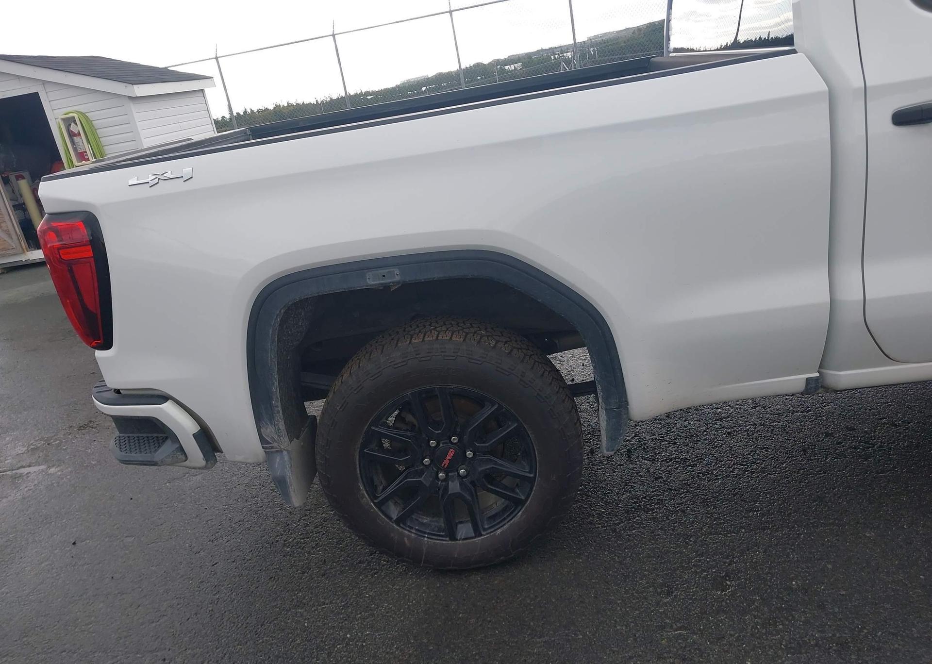 2024 GMC SIERRA 1500 PRO