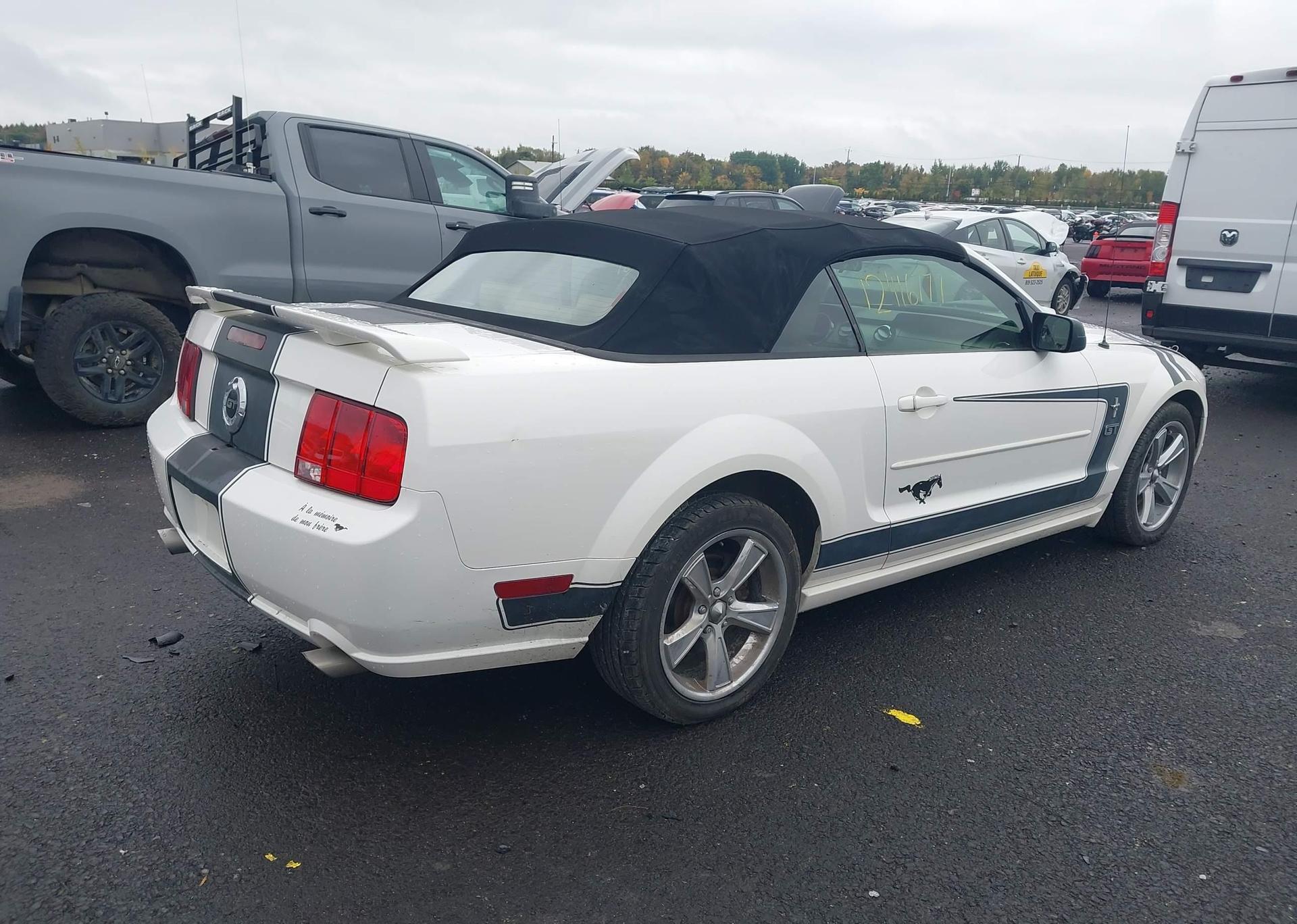 2005 FORD MUSTANG GT