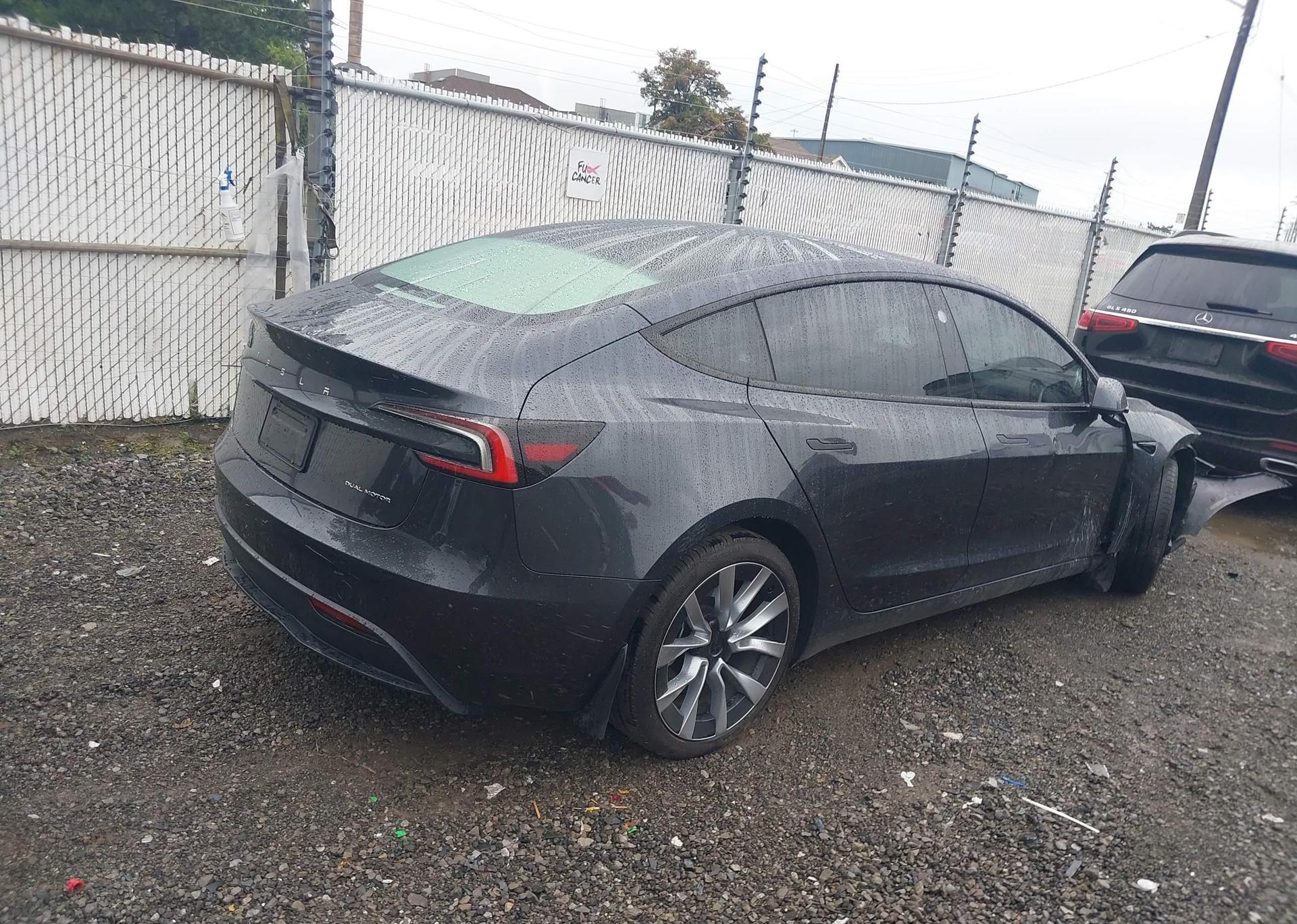 2024 TESLA MODEL 3