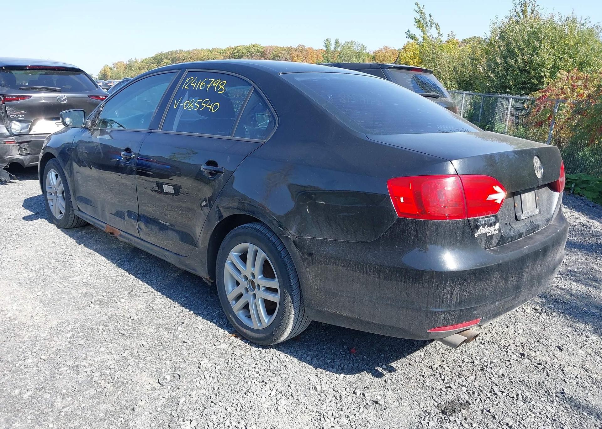 2011 VOLKSWAGEN JETTA