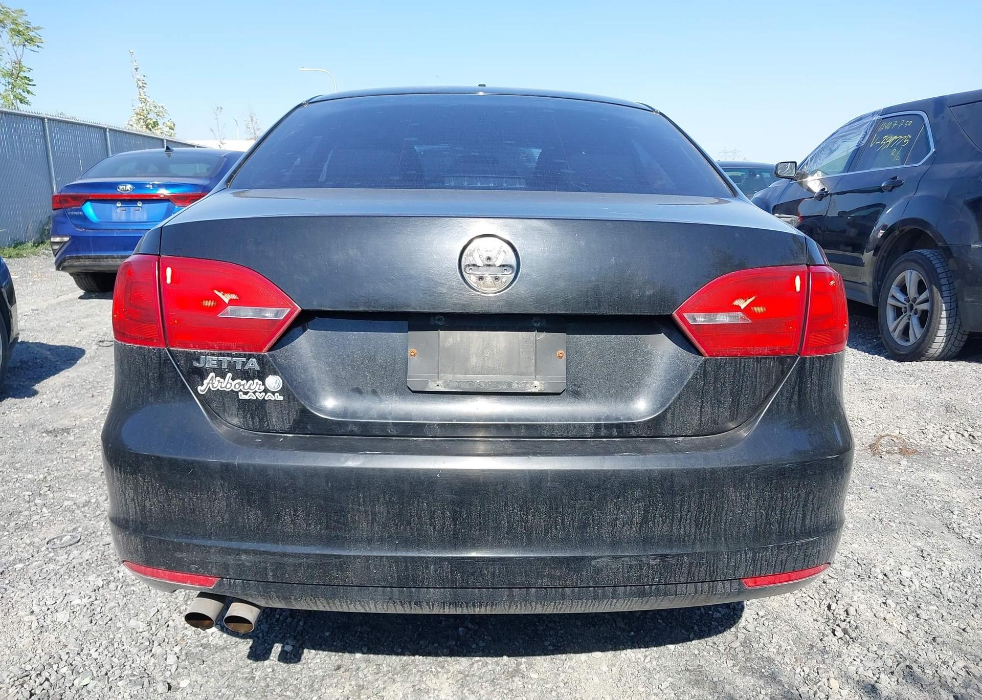 2011 VOLKSWAGEN JETTA