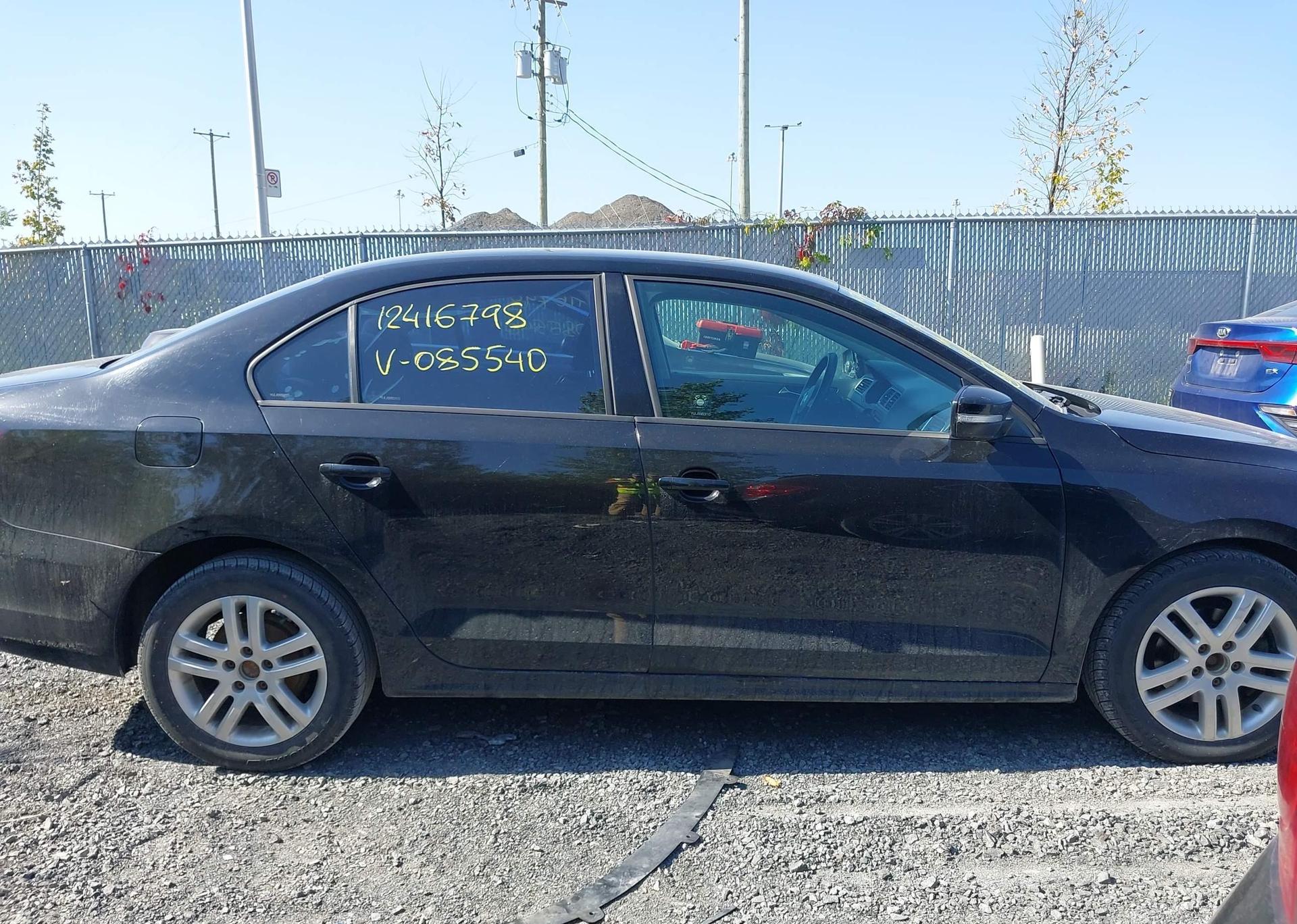 2011 VOLKSWAGEN JETTA