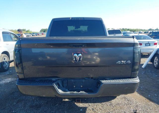 2017 RAM 1500 ST
