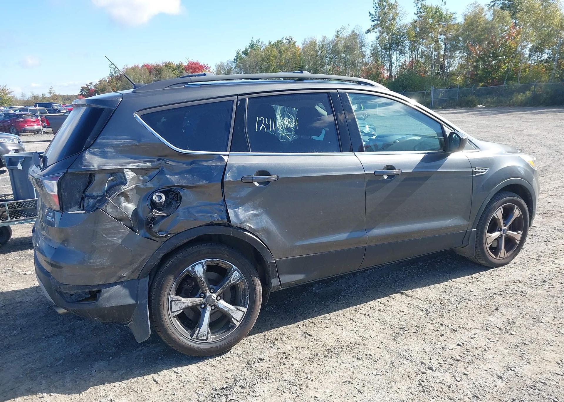 2017 FORD ESCAPE SE