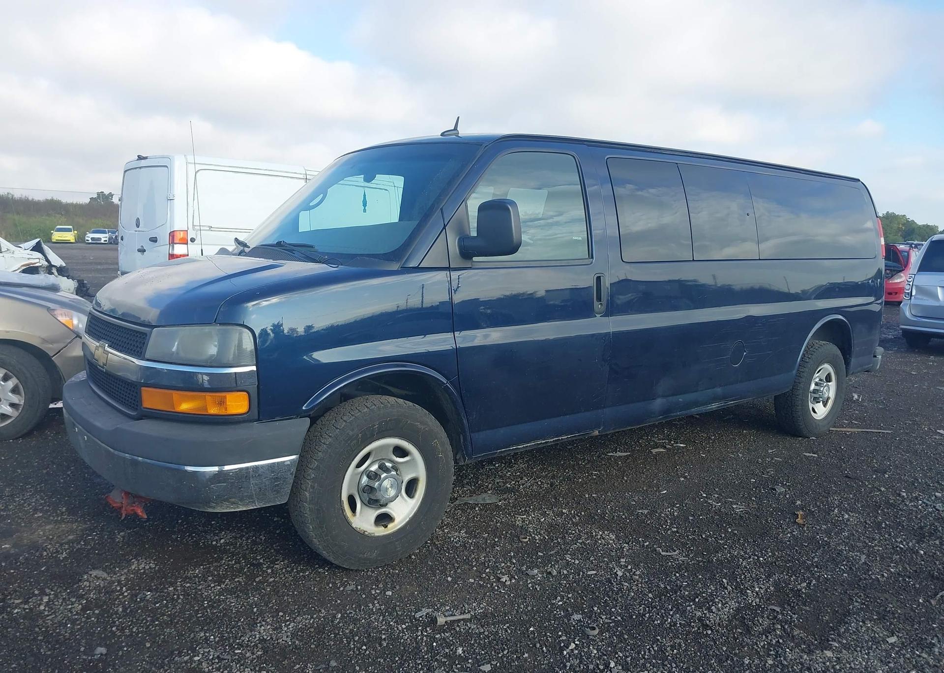 2014 CHEVROLET EXPRESS G3500 LT
