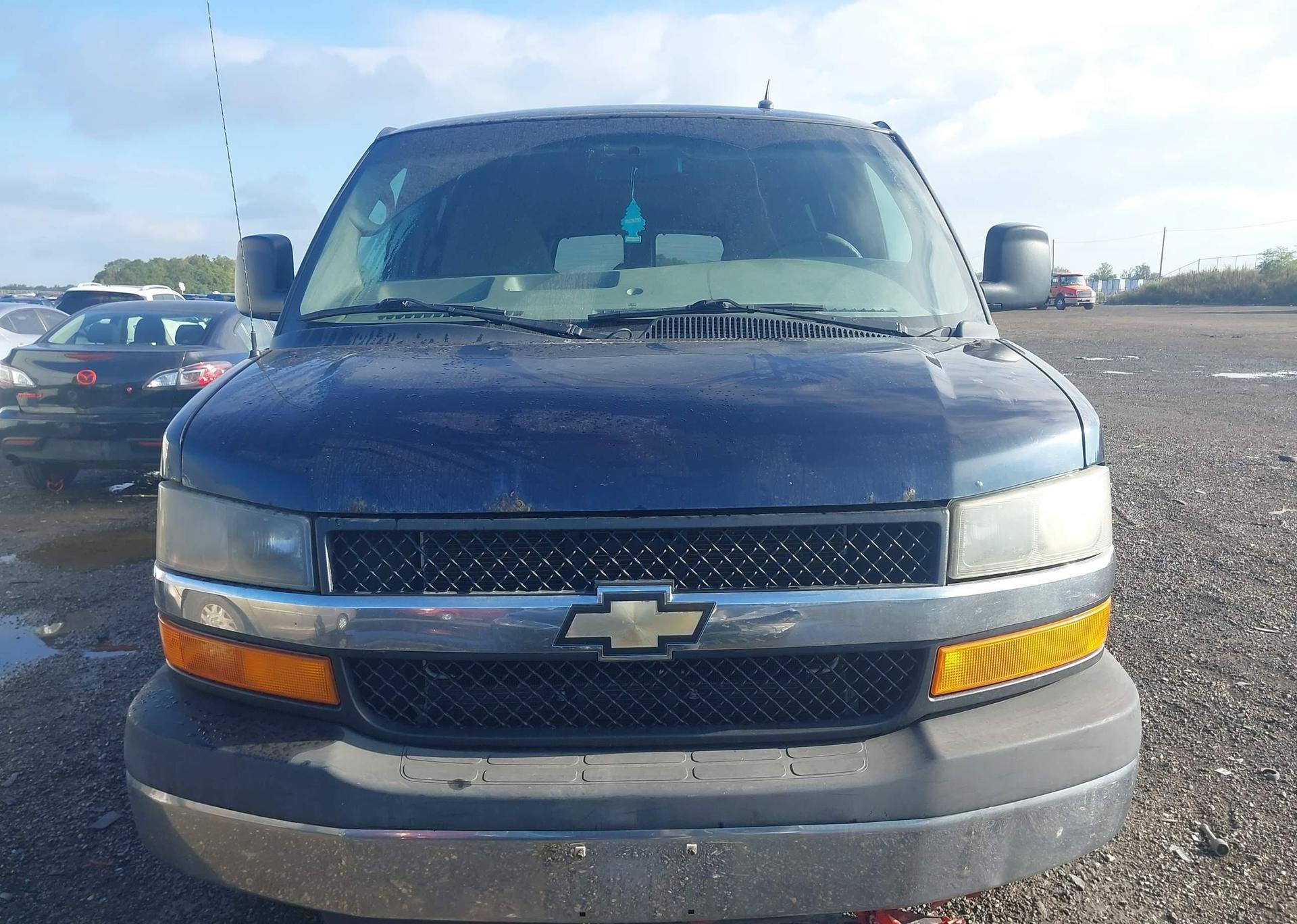 2014 CHEVROLET EXPRESS G3500 LT