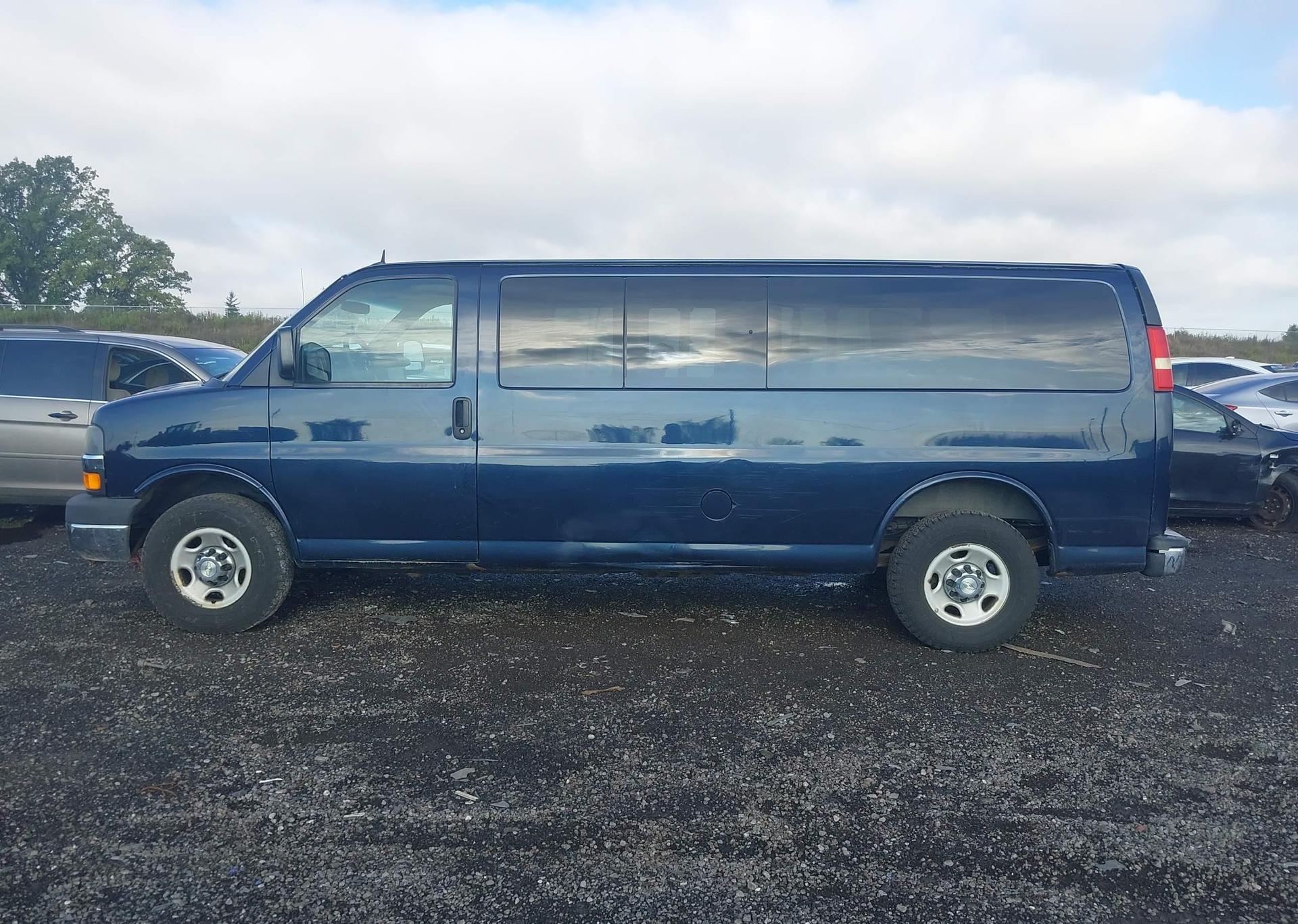 2014 CHEVROLET EXPRESS G3500 LT