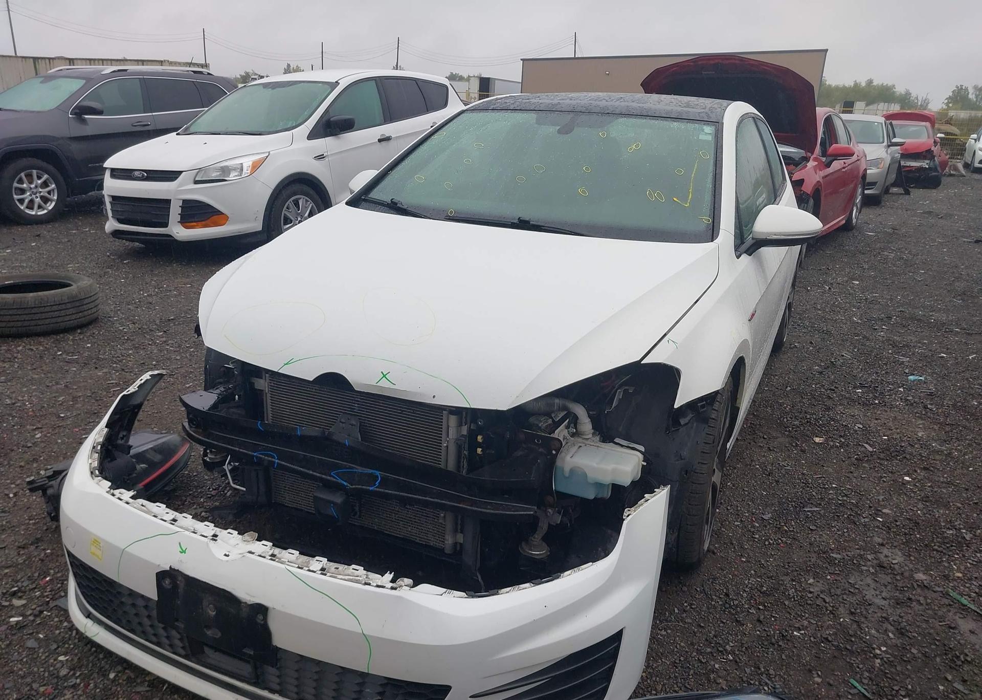 2015 VOLKSWAGEN GOLF GTI 3-DOOR