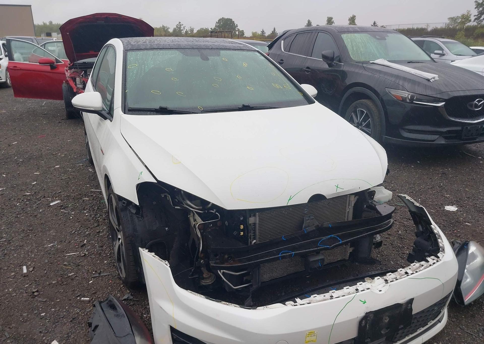 2015 VOLKSWAGEN GOLF GTI 3-DOOR