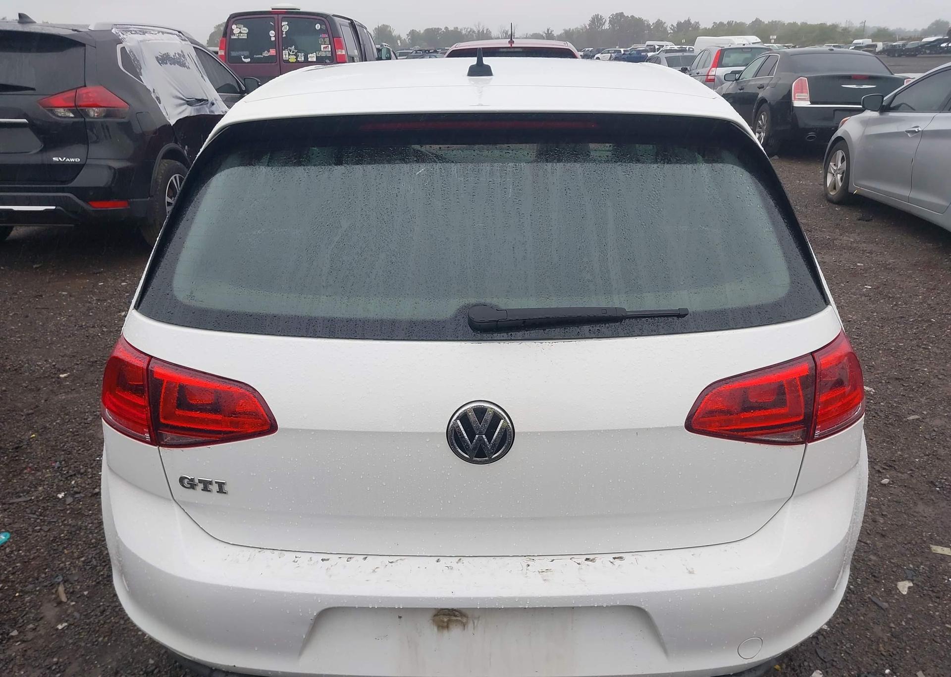 2015 VOLKSWAGEN GOLF GTI 3-DOOR