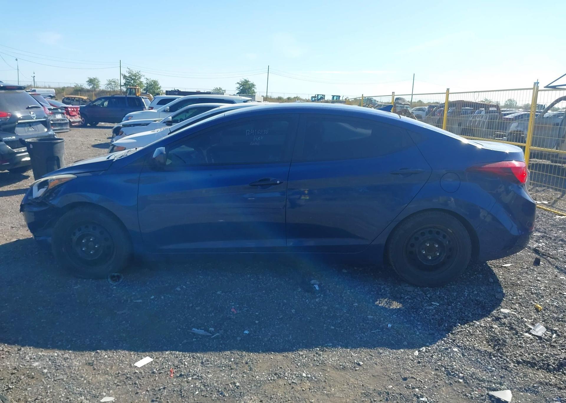 2015 HYUNDAI ELANTRA GL