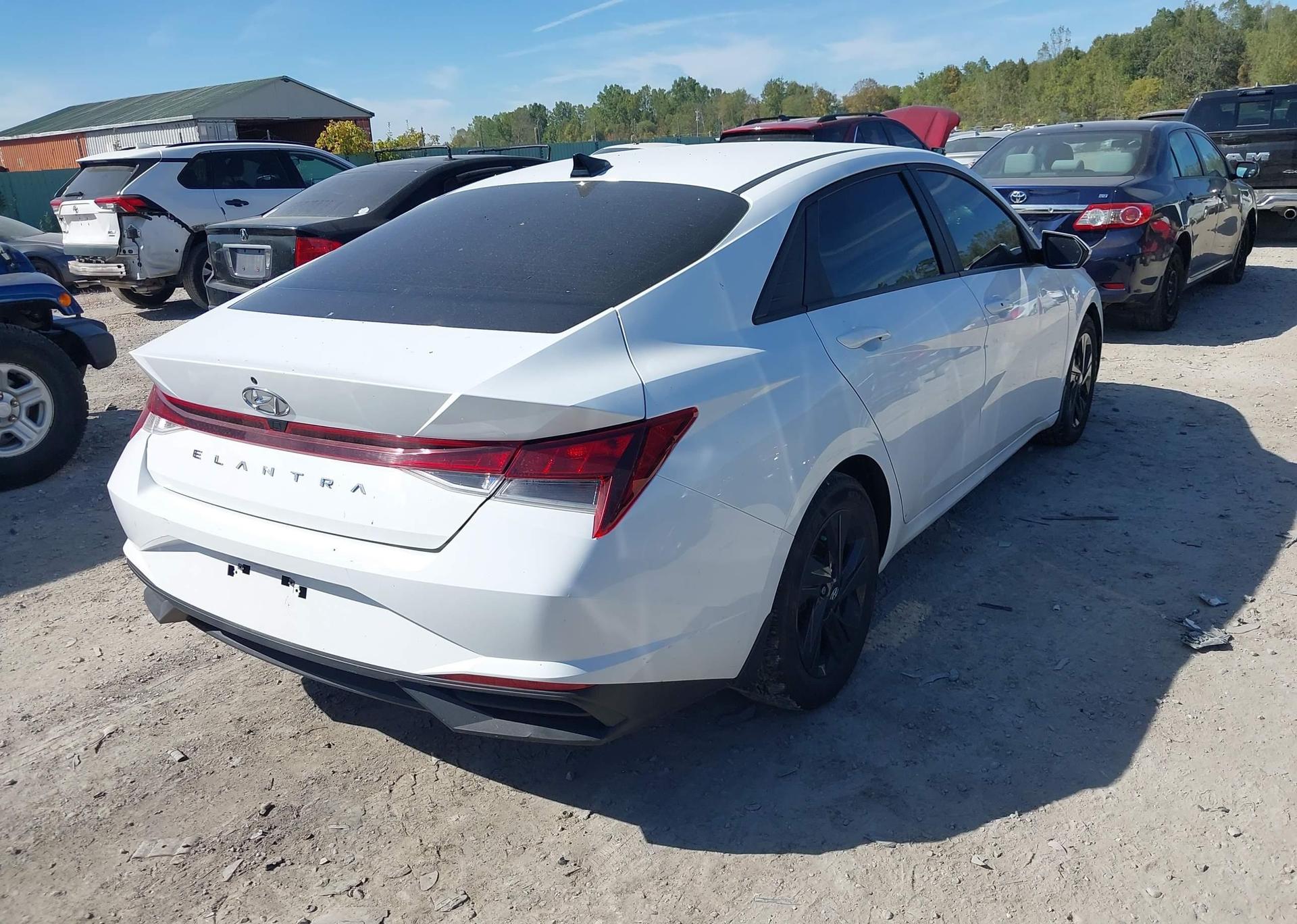2021 HYUNDAI ELANTRA SEL