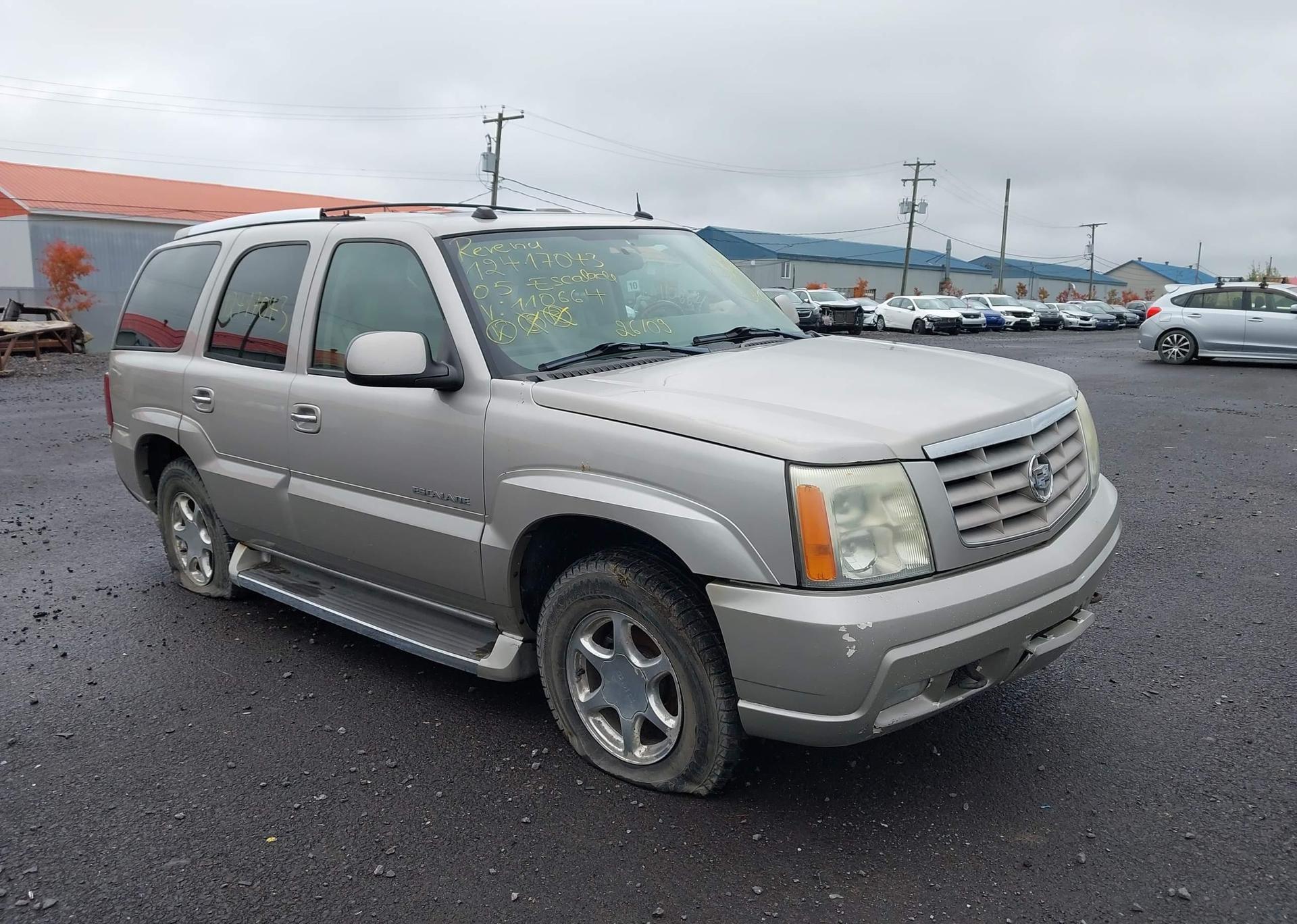 2005 CADILLAC ESCALADE STANDARD
