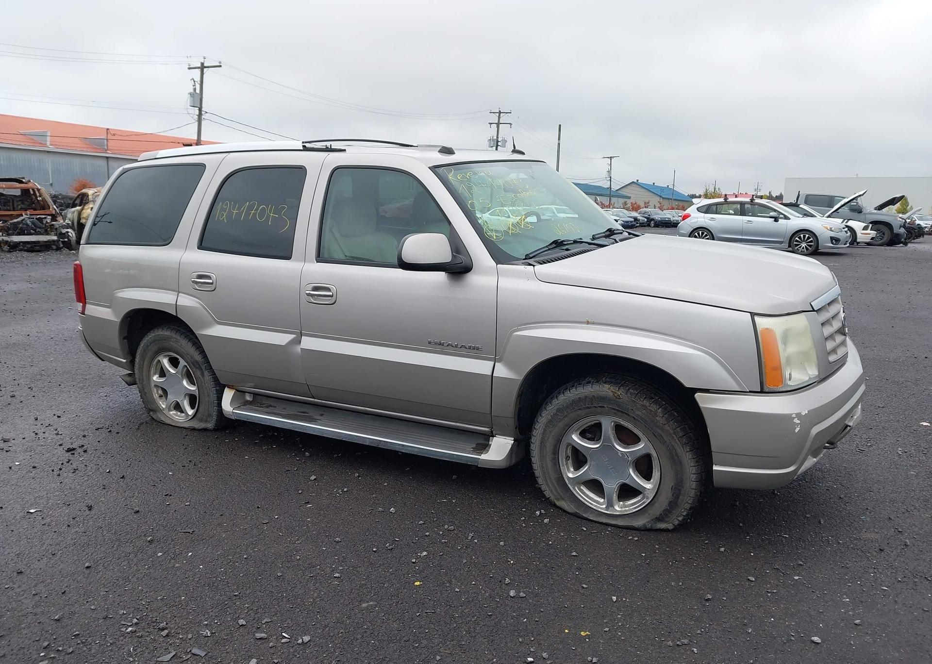 2005 CADILLAC ESCALADE STANDARD