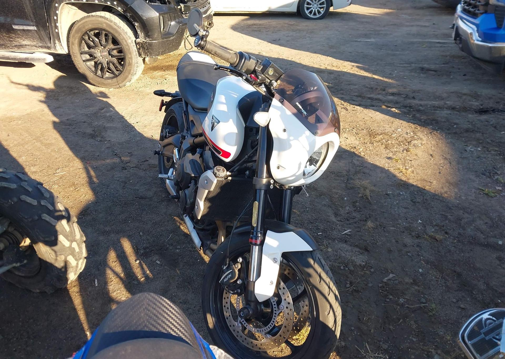 2022 TRIUMPH MOTORCYCLE TRIDENT 660