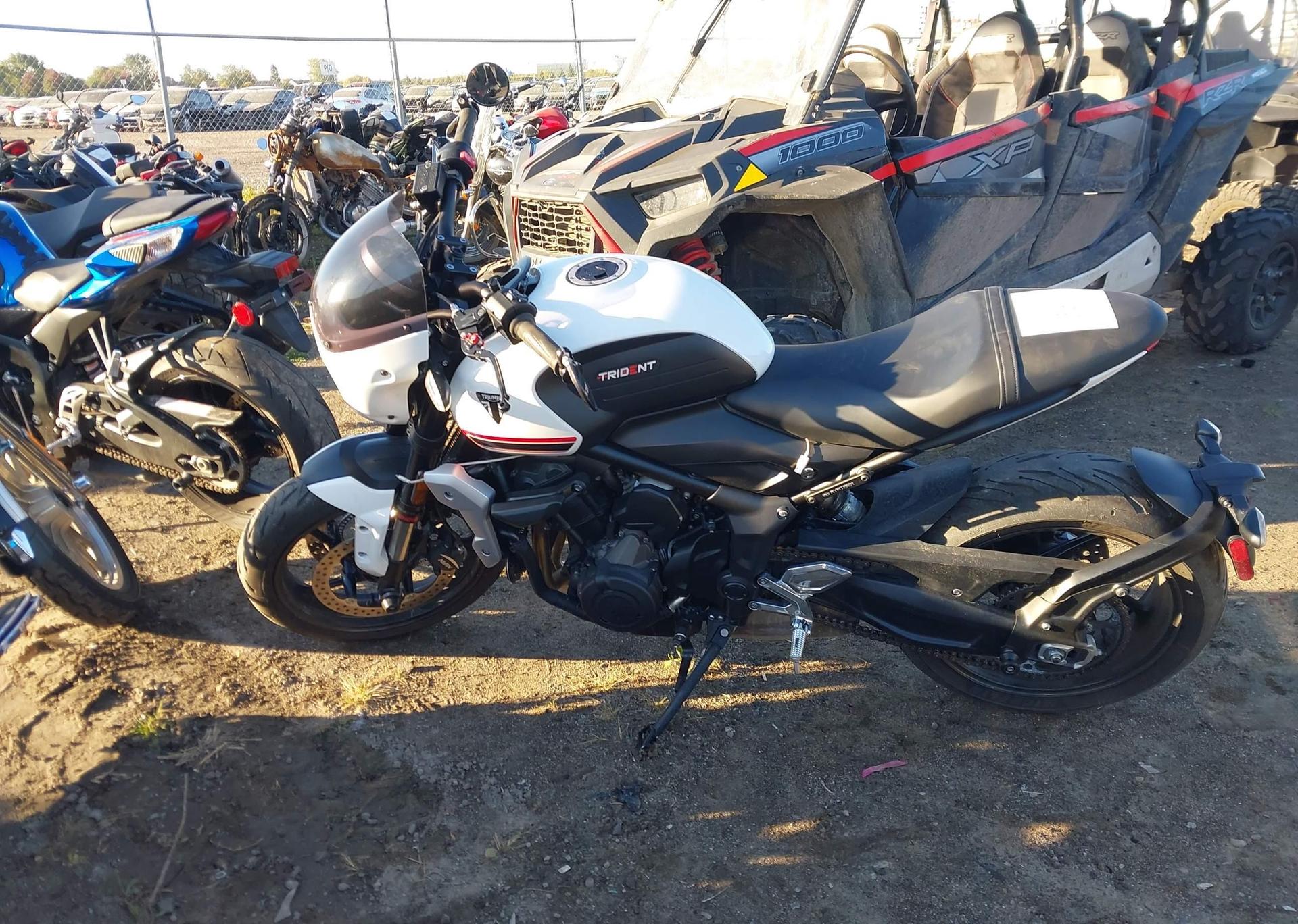 2022 TRIUMPH MOTORCYCLE TRIDENT 660