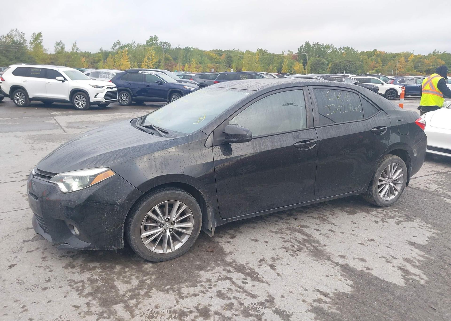 2015 TOYOTA COROLLA LE