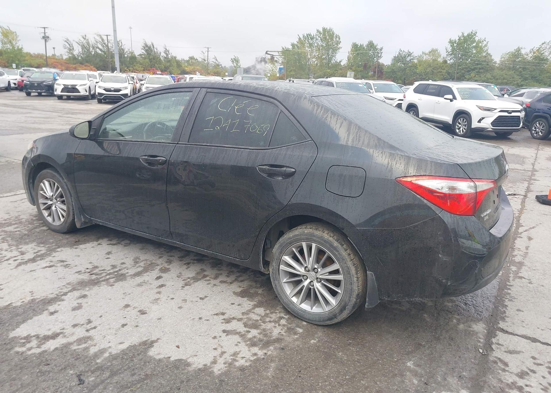 2015 TOYOTA COROLLA LE