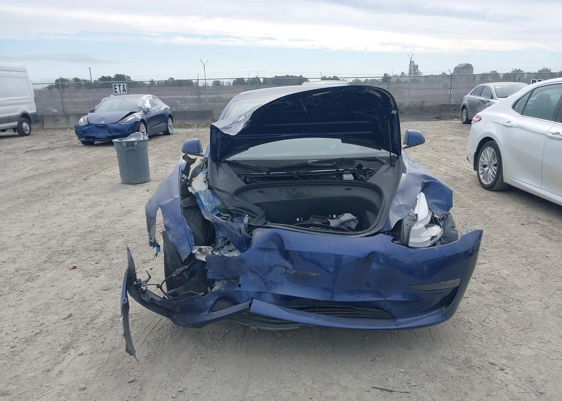 2022 TESLA MODEL 3