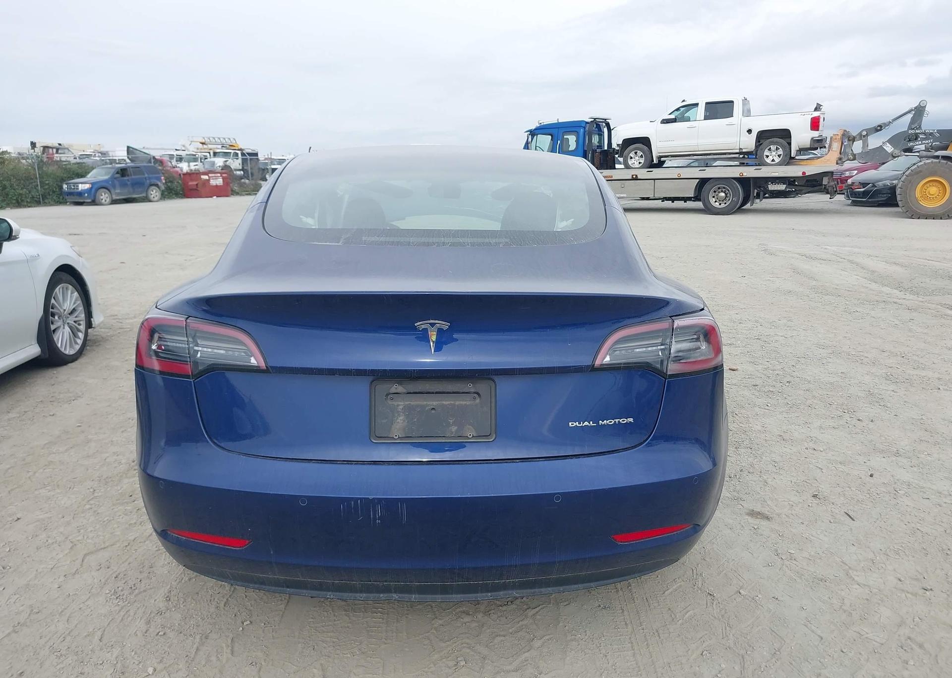 2022 TESLA MODEL 3